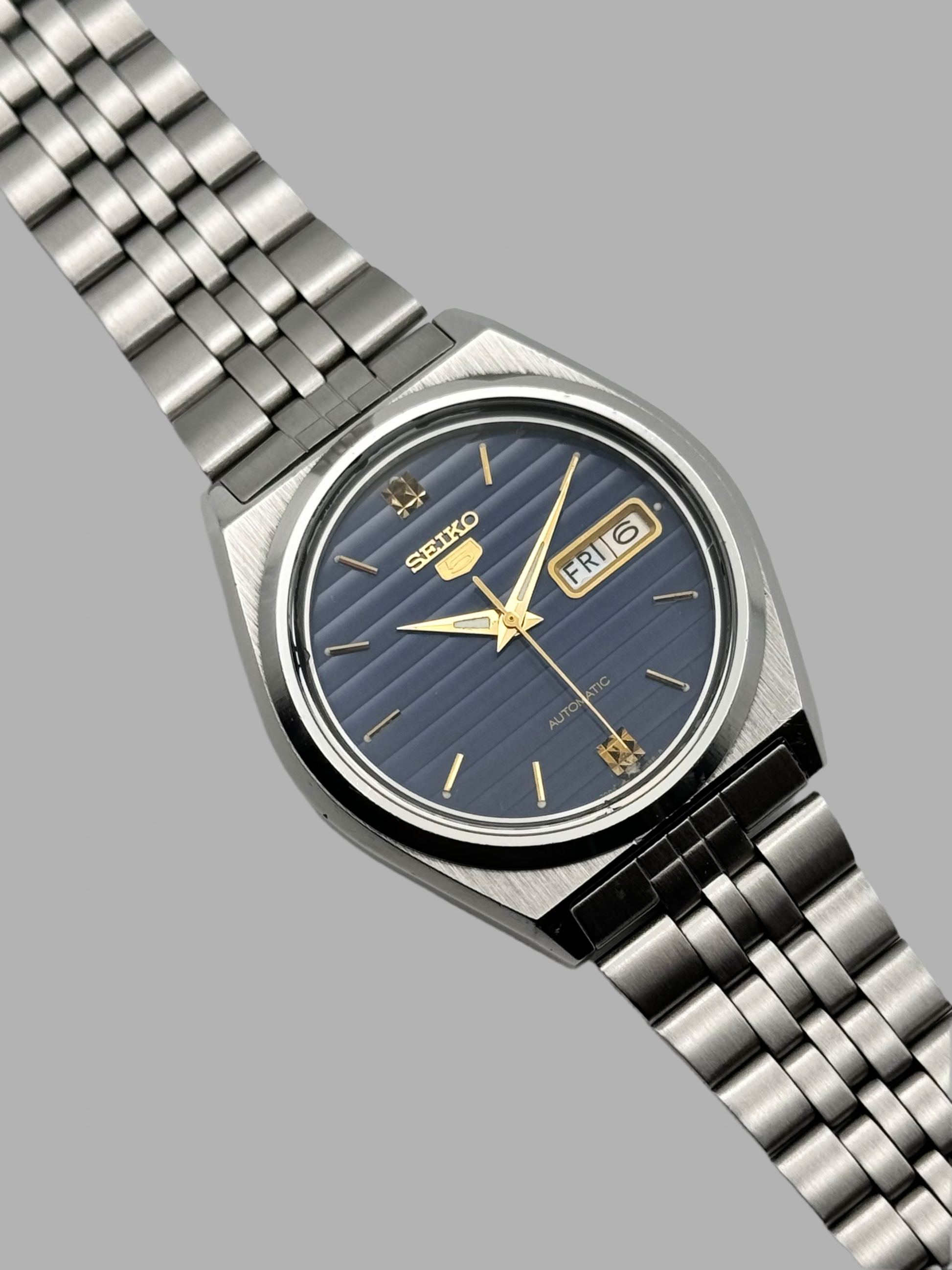 Seiko 17 Jewels 7009 876j Vintage Seiko Automatic 17 Jewels White