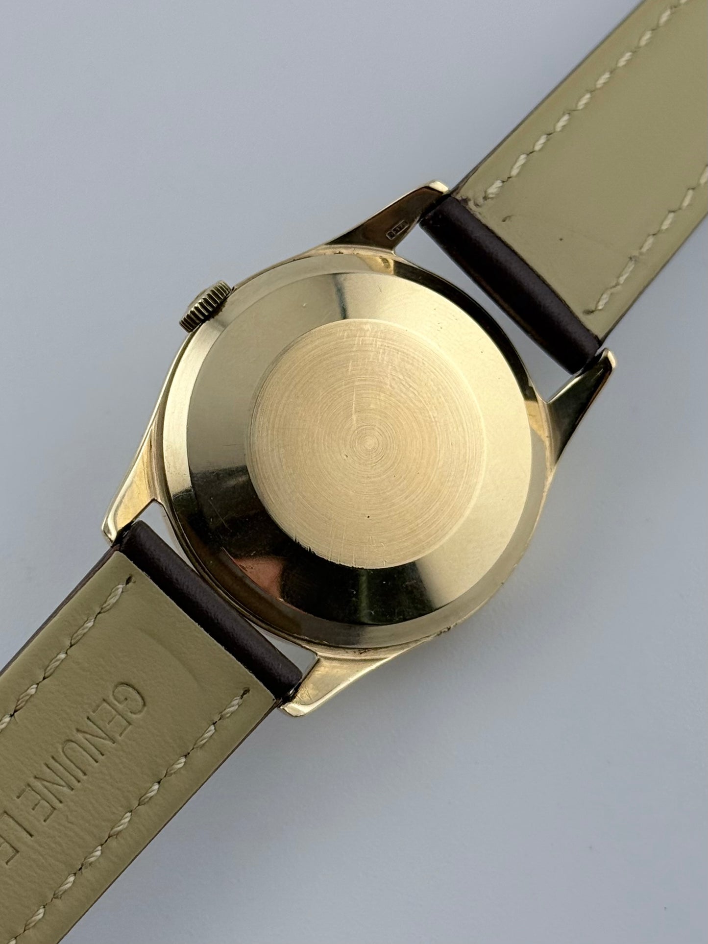 Omega Geneve Manual Wind 9ct Gold - 131.5405 - Box and Papers
