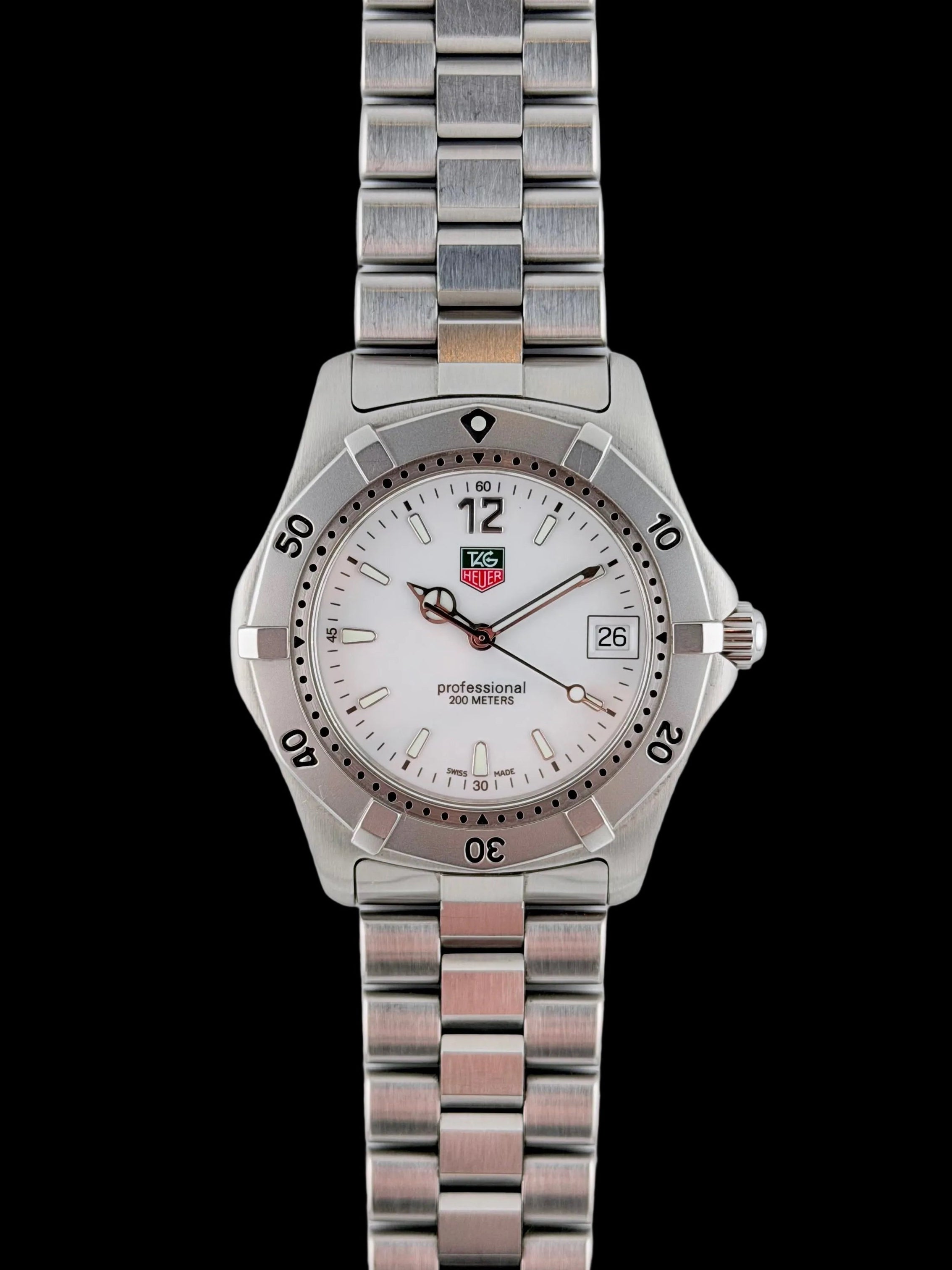 Tag Heuer Professional 200m Quartz Date - WK1111-0 – The Wrist Watcher