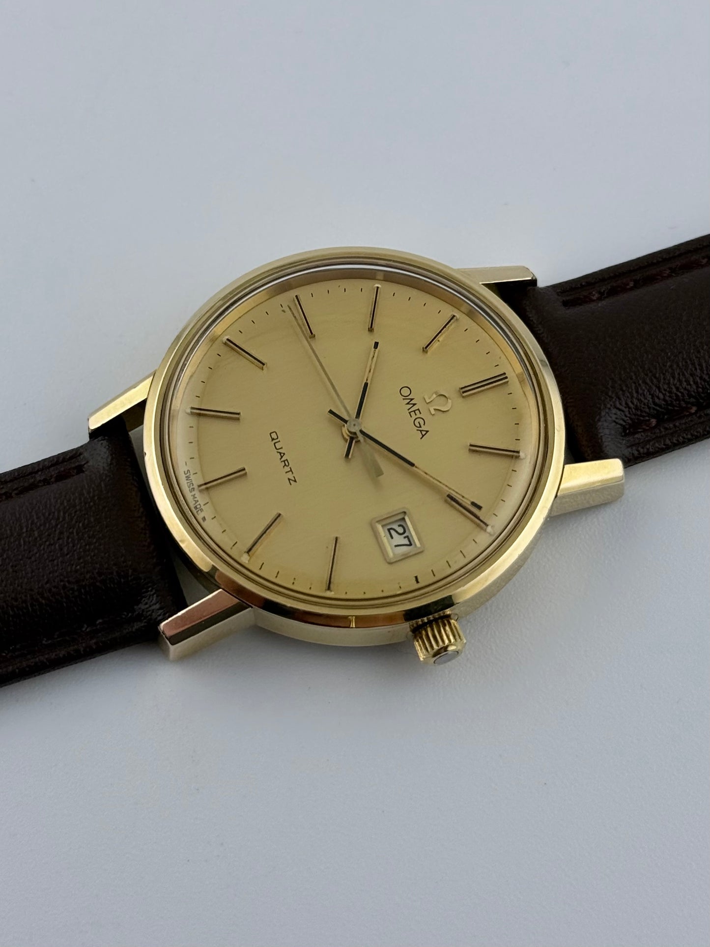 Omega Quartz Date - 196.0160