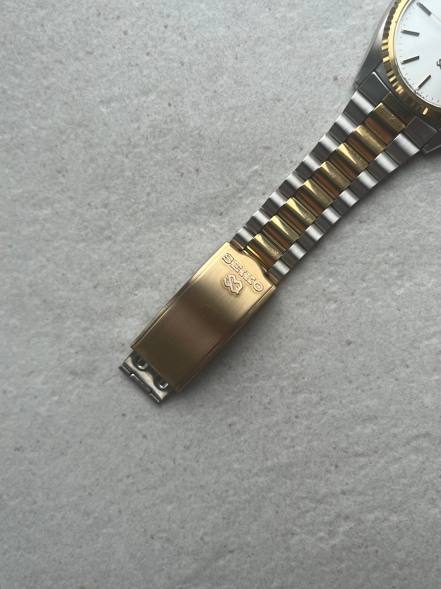 Seiko SQ Quartz Day-Date 6923-8080