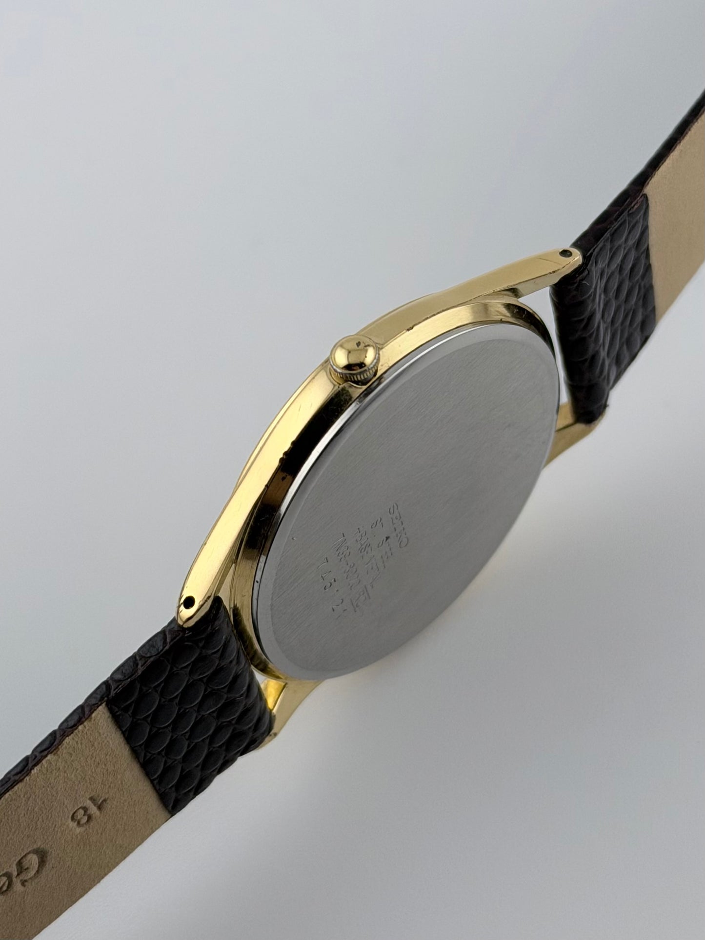 Seiko Tank Quartz 7N39-8020