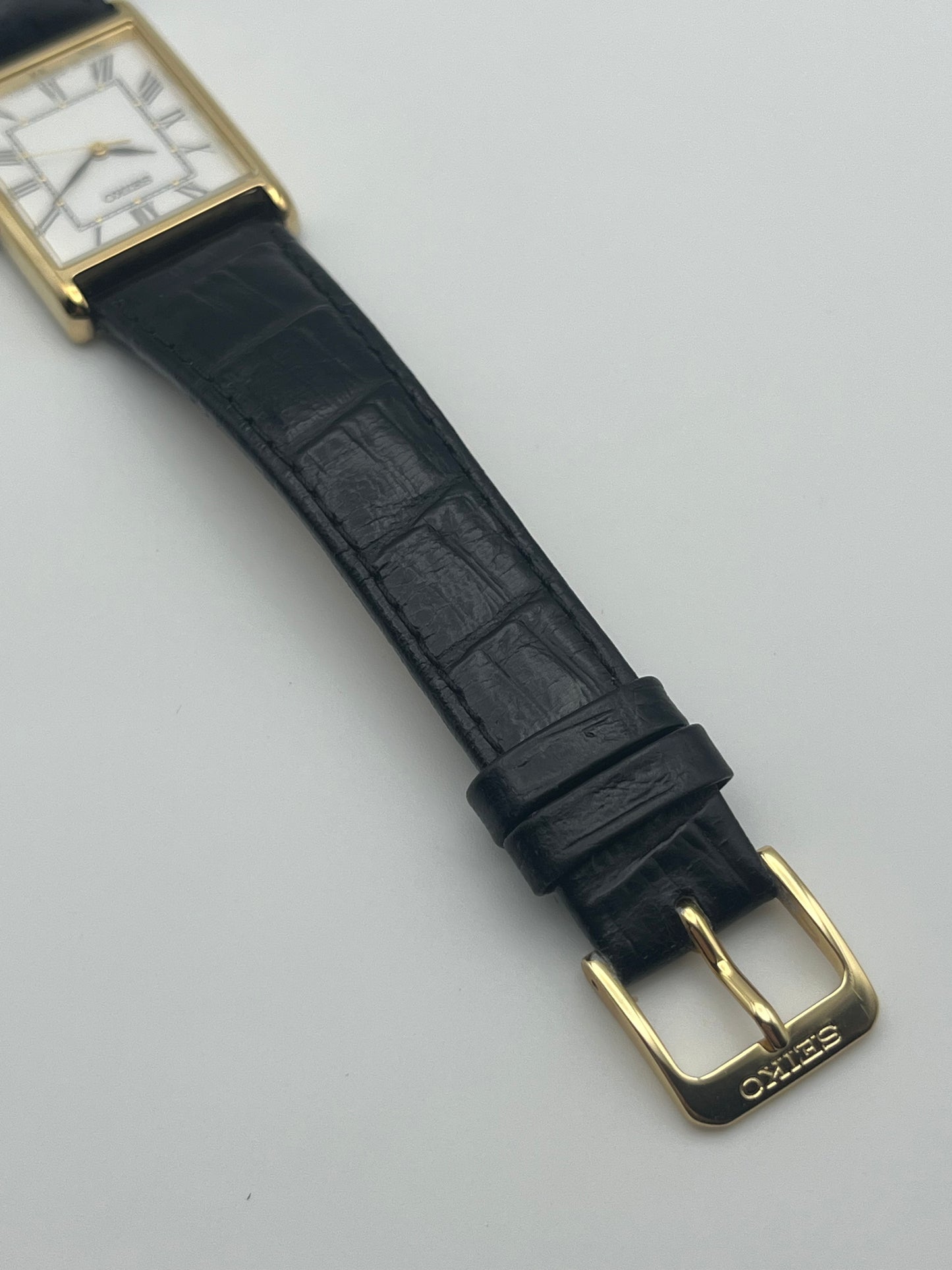 Seiko Tank Quartz - 7N01-0EZ0 papers