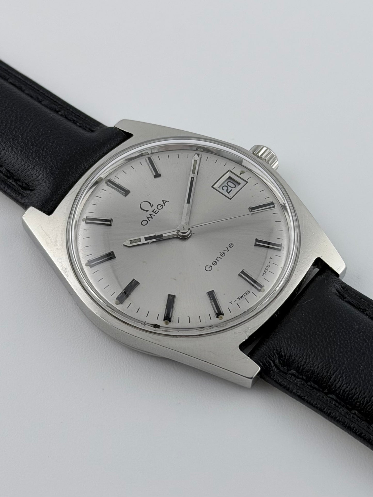 Omega Geneve Date Manual Wind 136.041