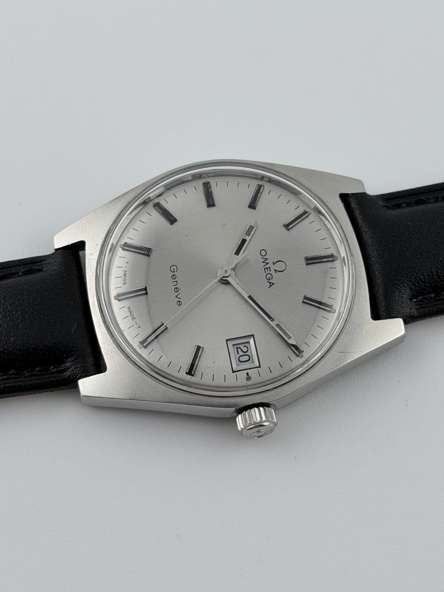 Omega Geneve Date Manual Wind 136.041