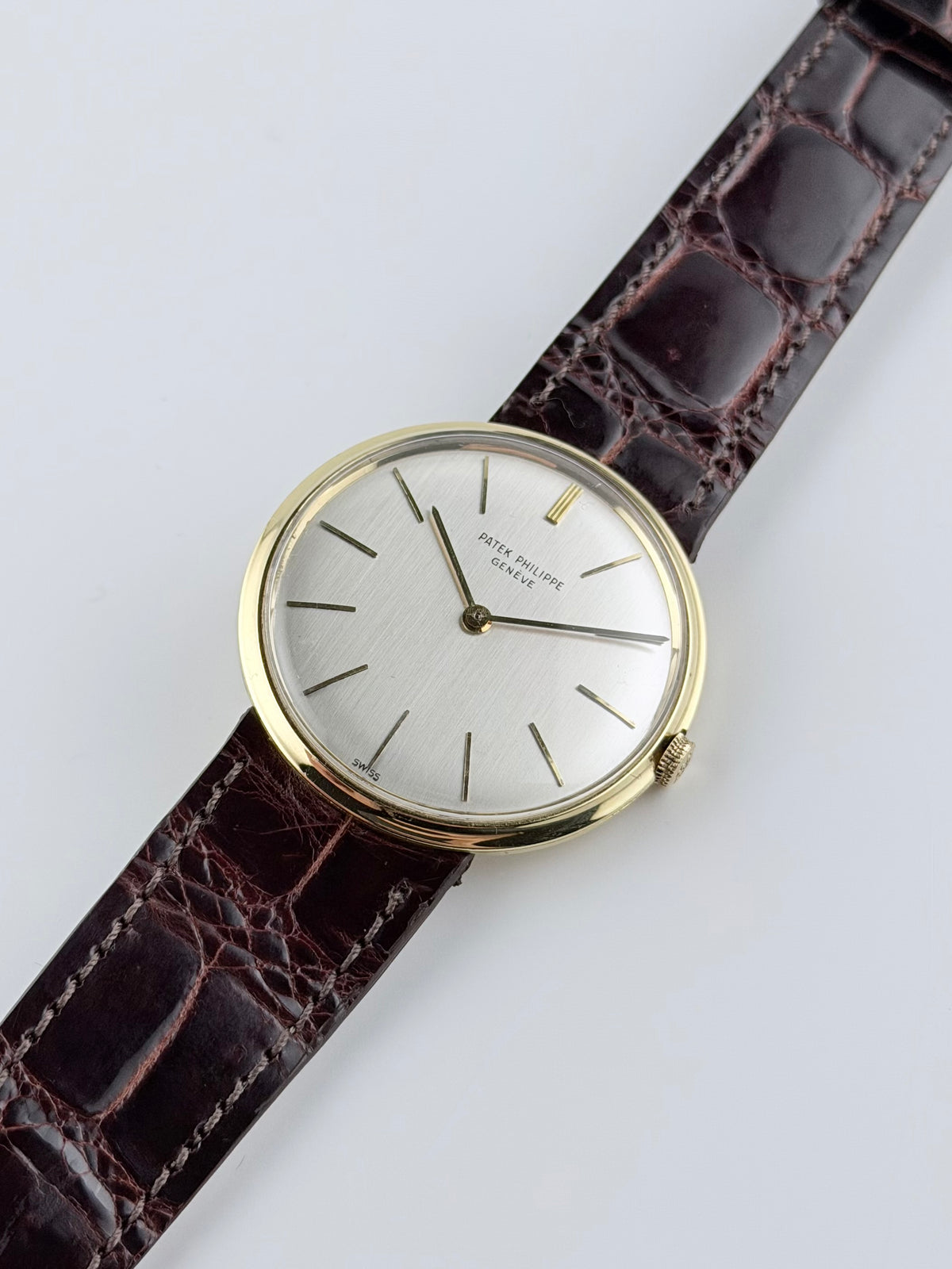 Patek Philippe Calatrava 2591 Manual Wind - Solid 18ct Gold
