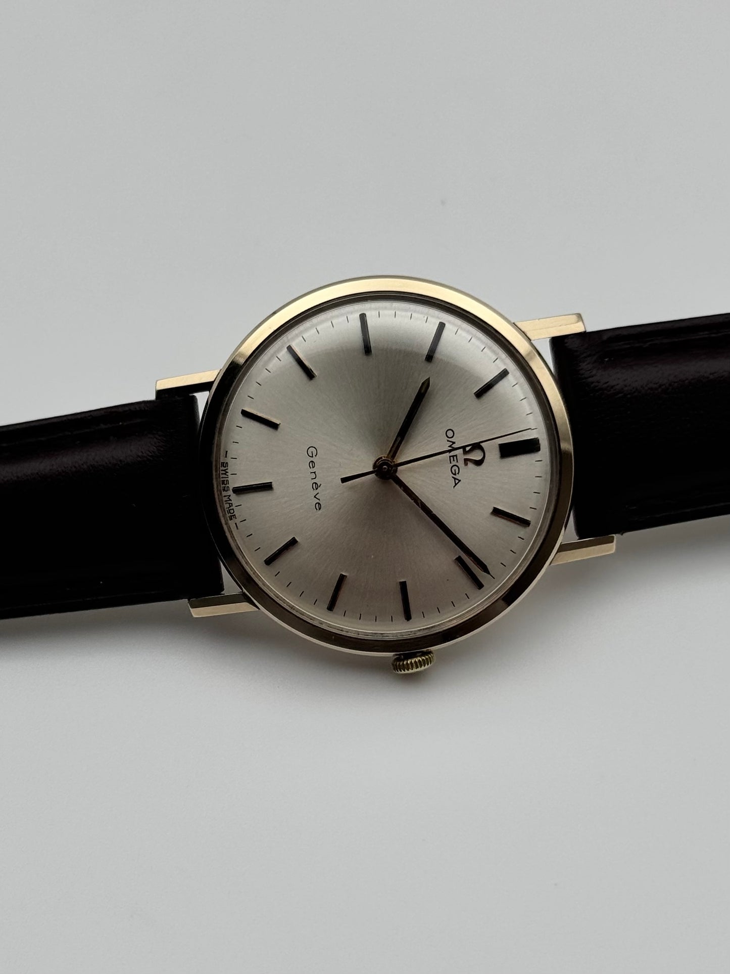 Omega Geneve Manual Wind 9ct Gold 131.25016