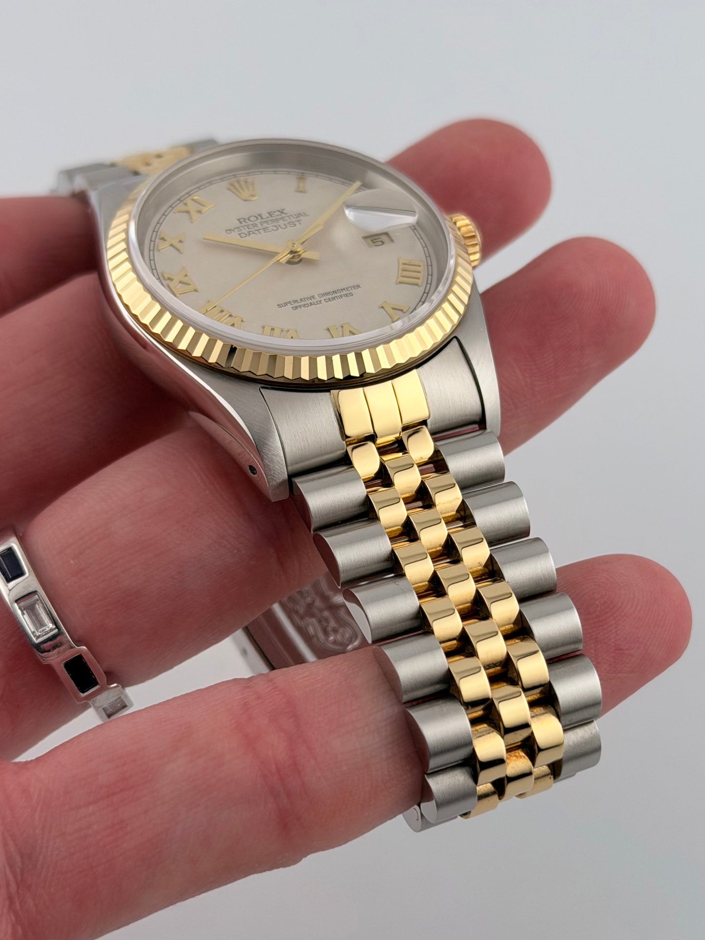 Rolex Datejust Oyster Perpetual 16233 - Rare Pyramid Dial - Original Box