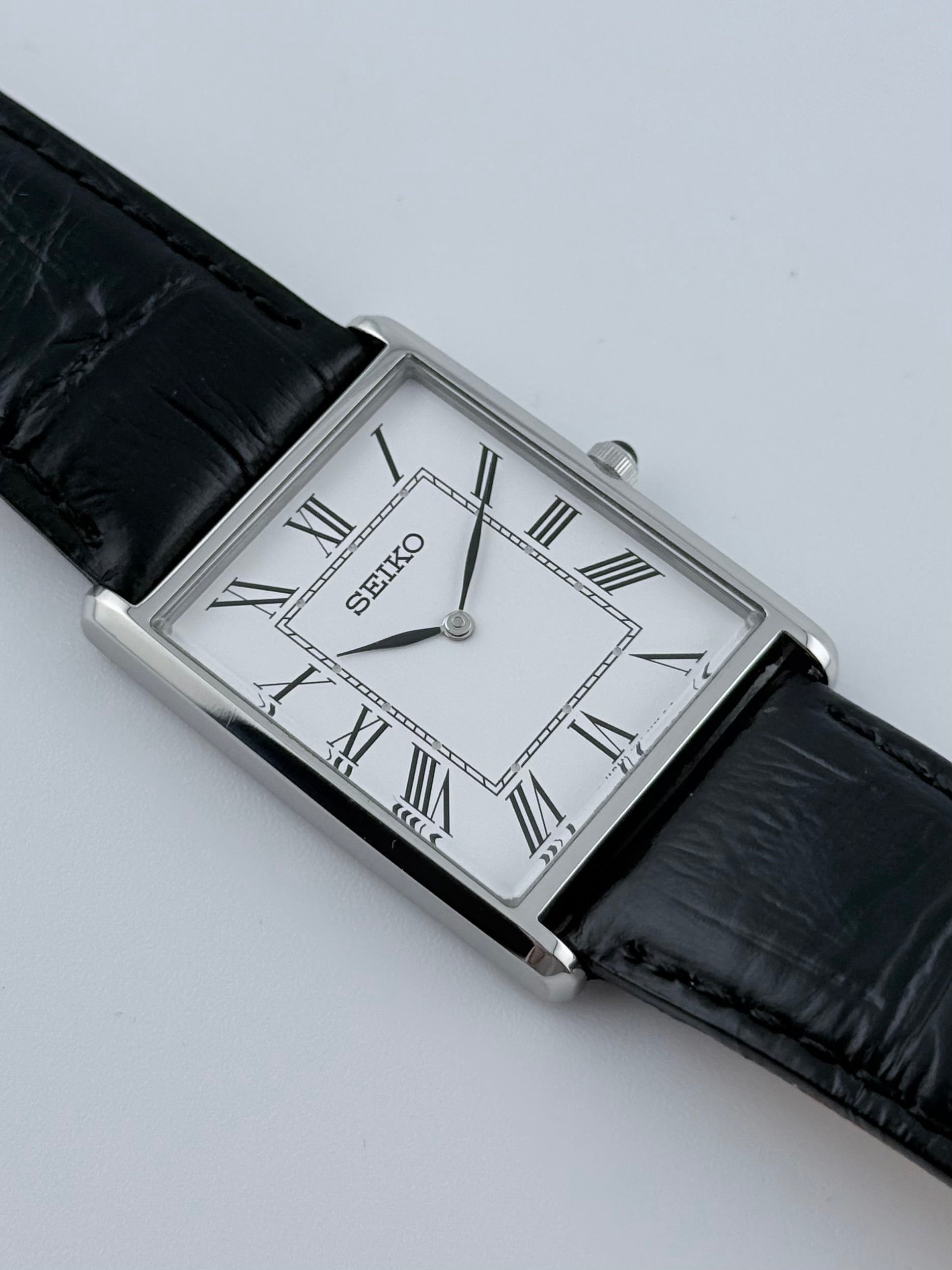 Seiko Tank Quartz - 4N30-00G0 With Box and Hang Tag – The Wrist