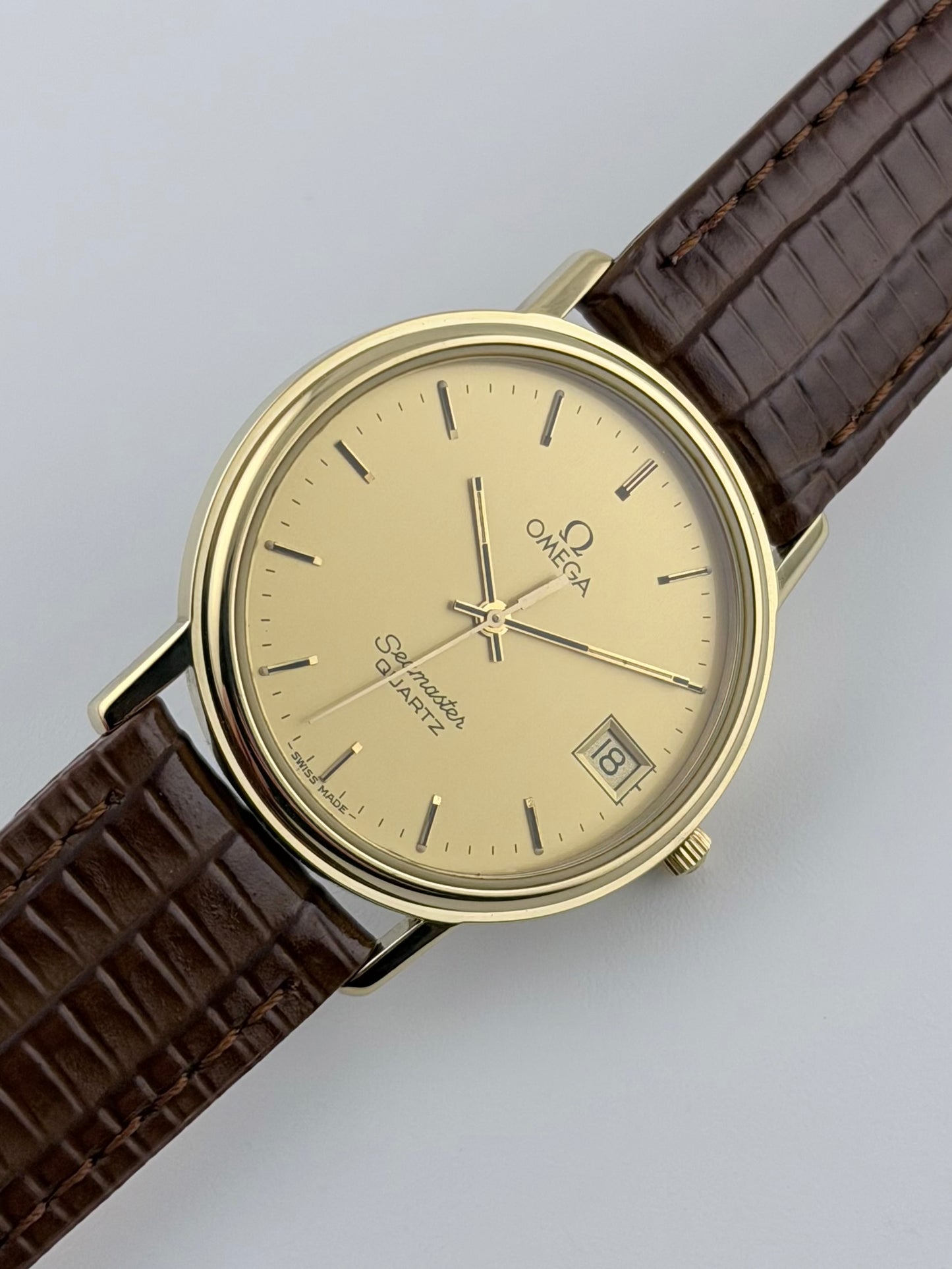 Omega Seamaster Quartz Date - 196.0266