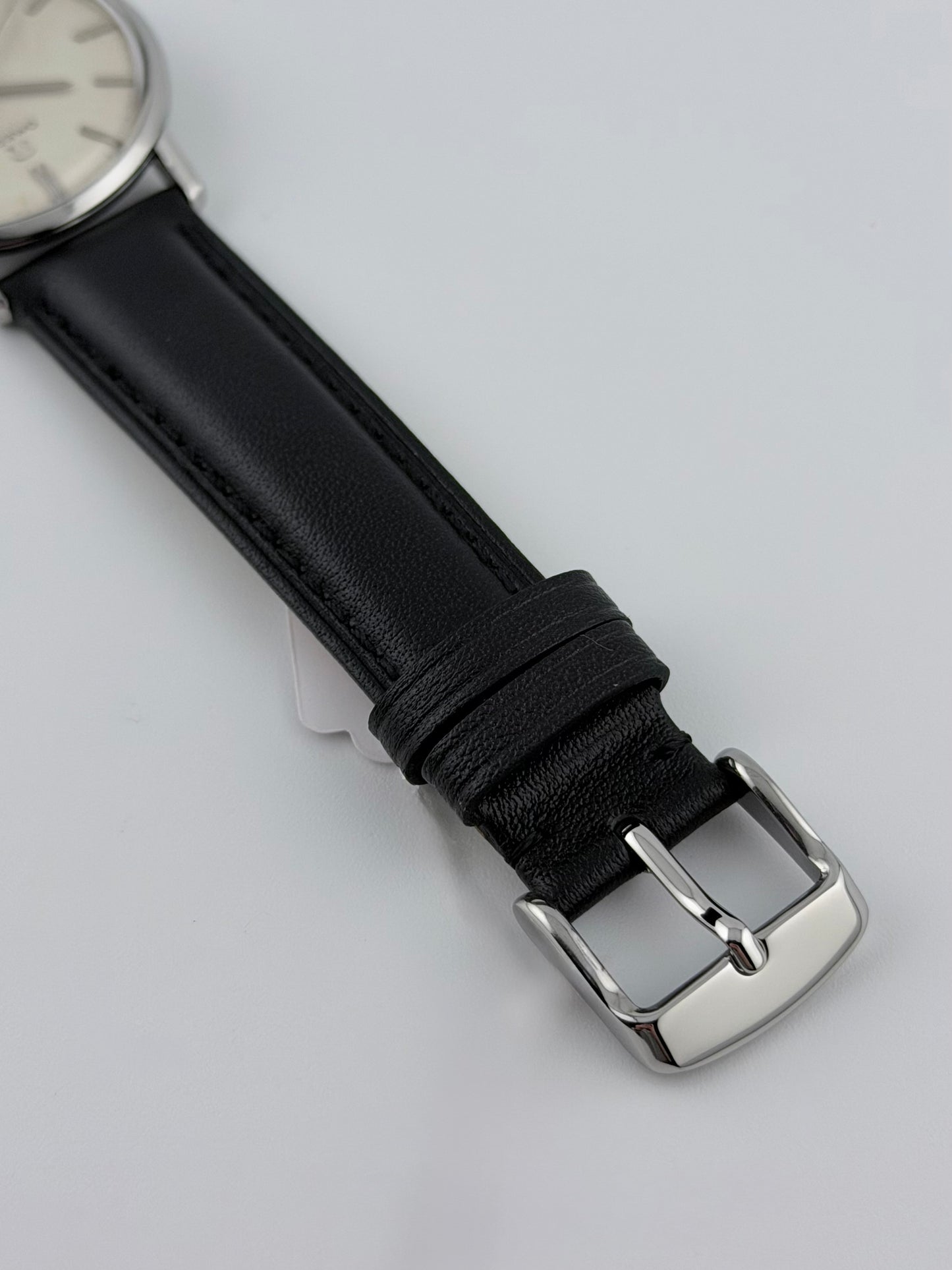 Omega Seamaster De Ville - White Linen Dial - 135.020