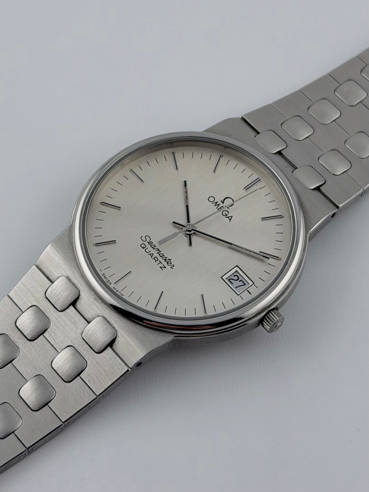 Omega Seamaster Quartz Date 396.0966 - Box and Papers