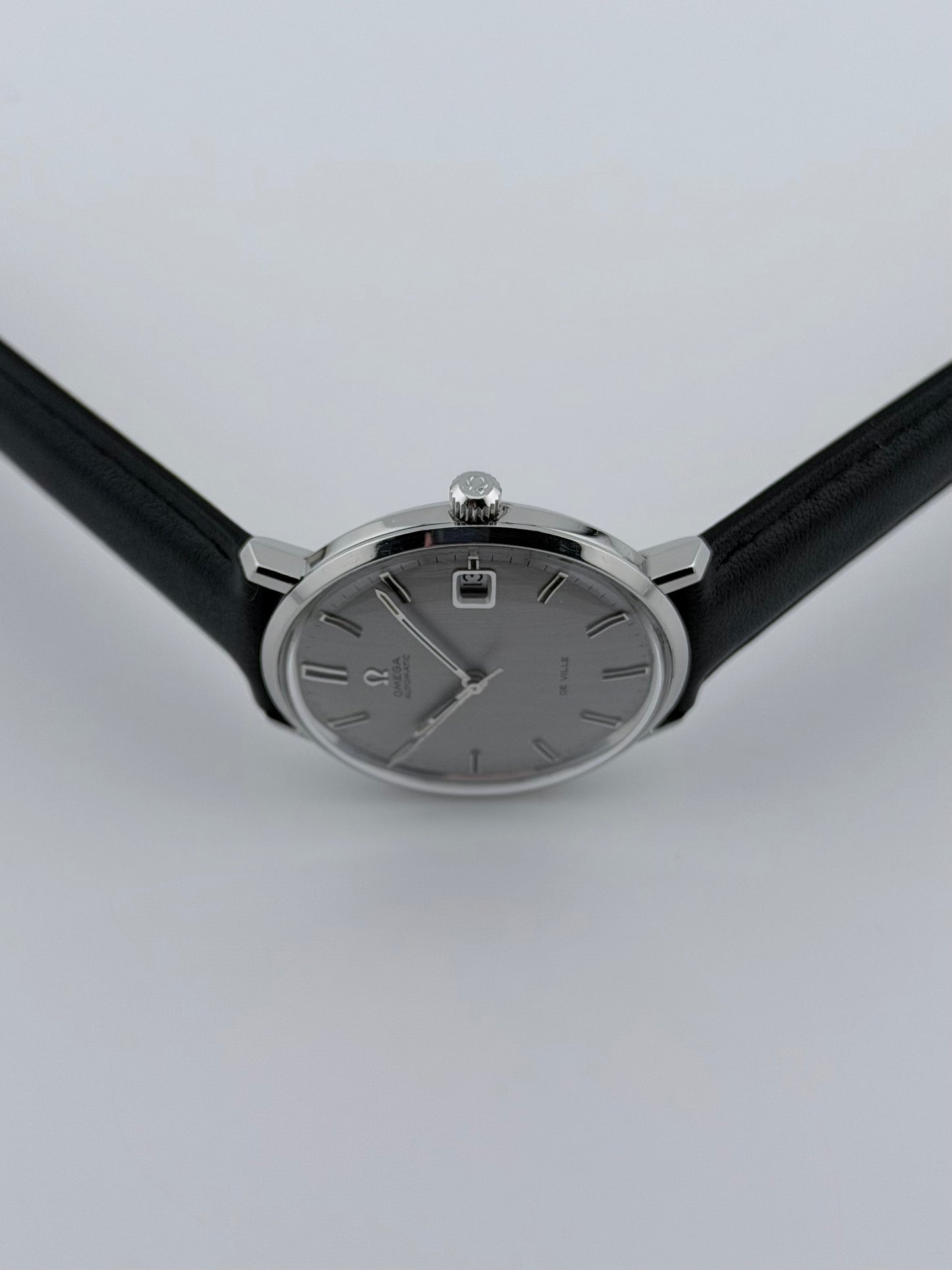 Omega De Ville Automatic Date 166.033