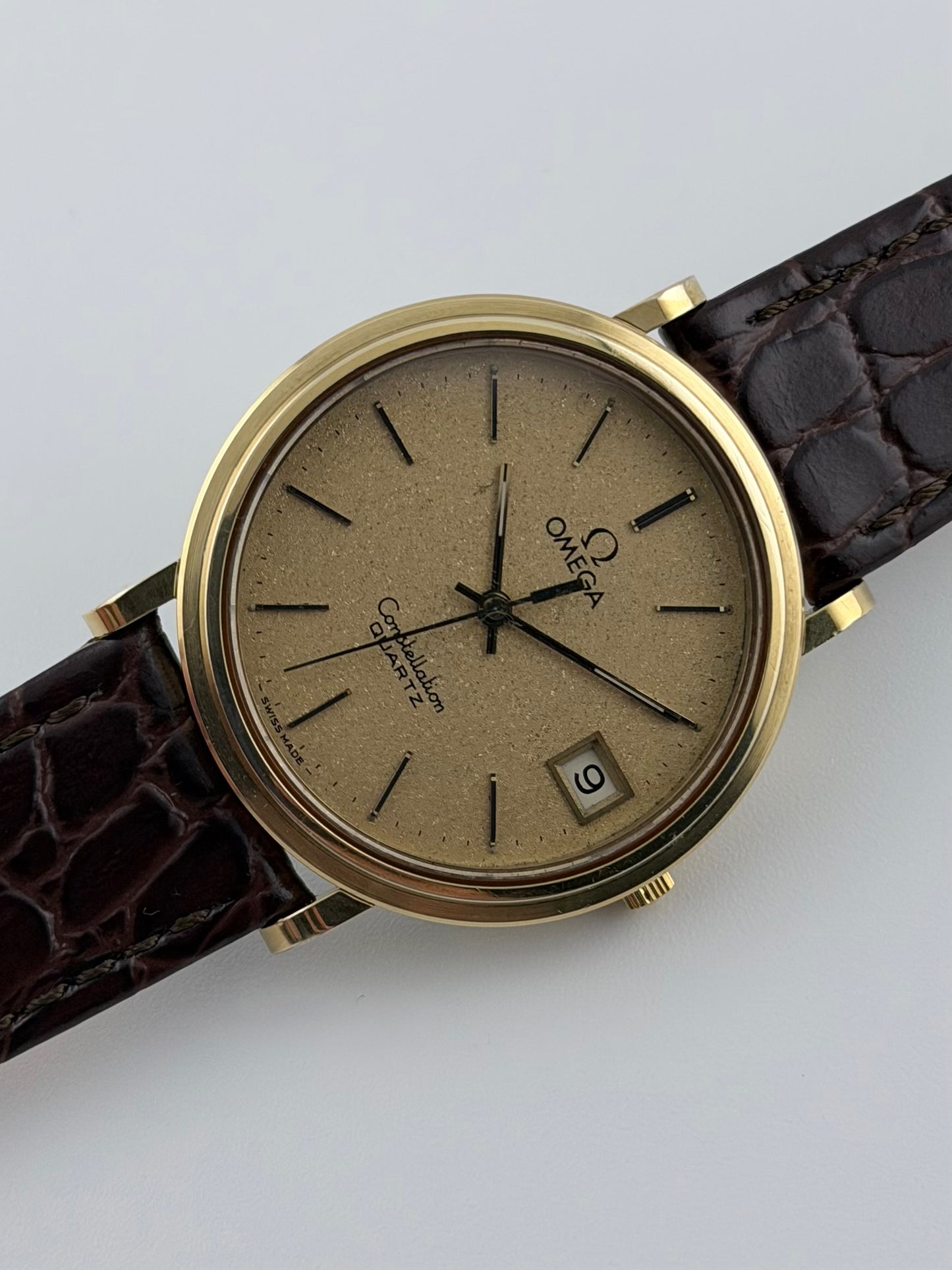 Omega Constellation Quartz Date - 196.0138 - Galaxy Dial