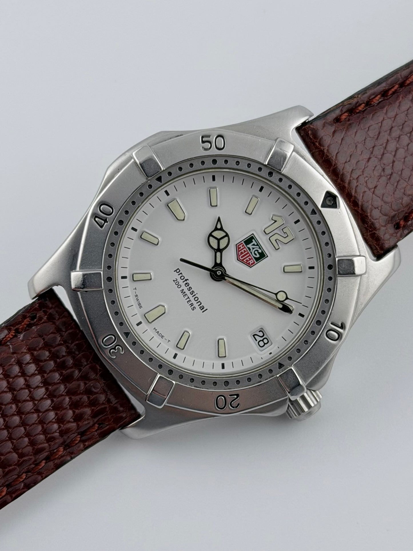 Tag Heuer Professional 200m Quartz Date - WK1111