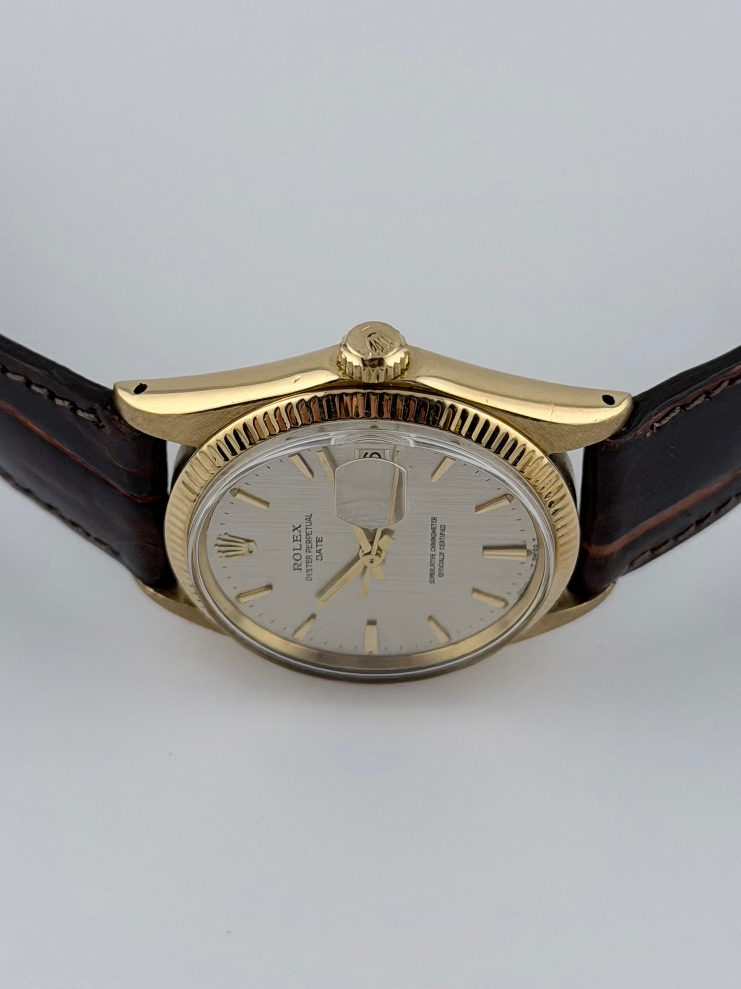 Rolex Oyster Perpetual Date Automatic - 1503 - Solid 18kt Gold