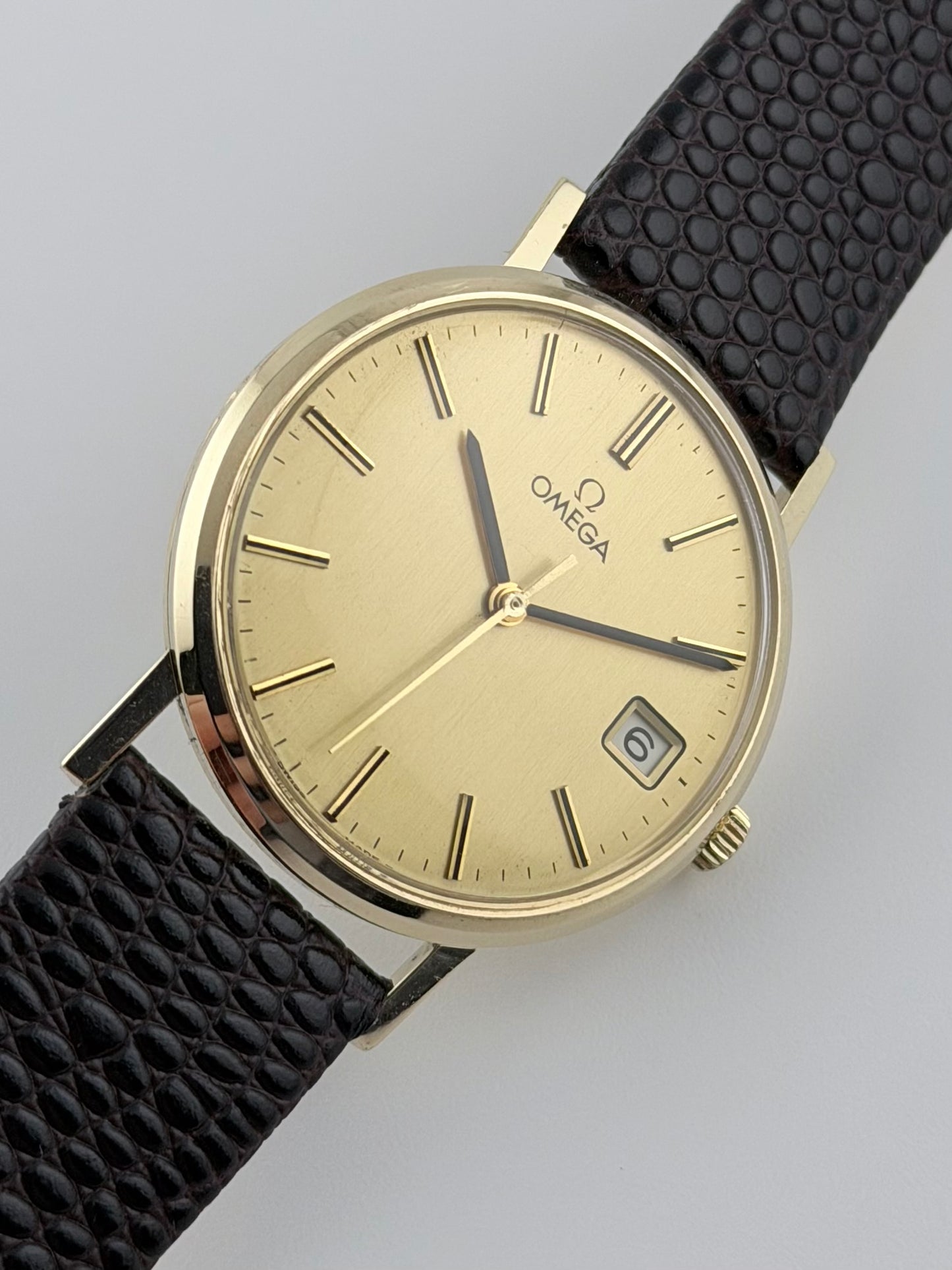 Omega Geneve Manual Wind 9ct Gold - 132.5017
