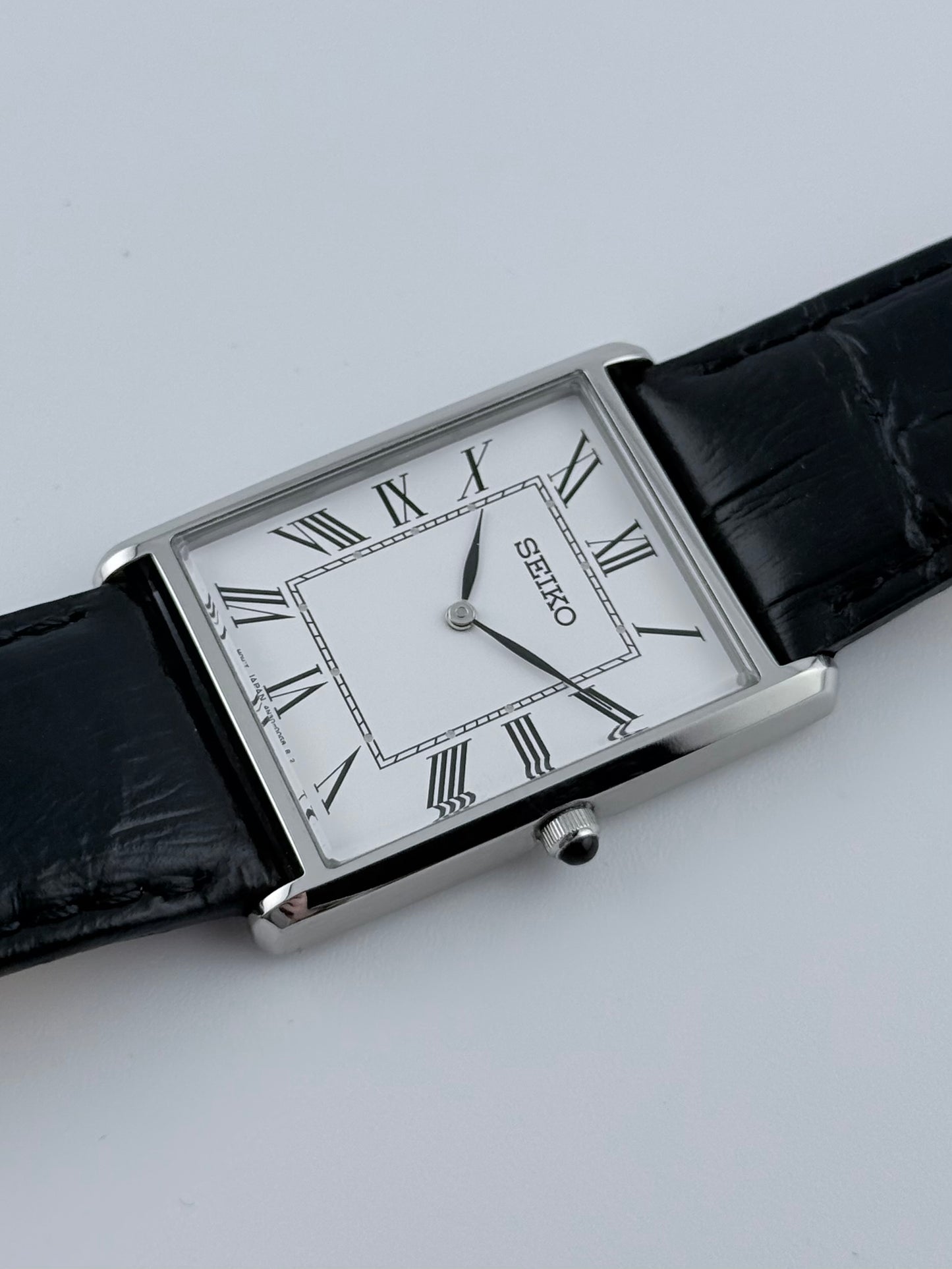 Seiko Tank Quartz - 4N30-00G0 With Box and Hang Tag