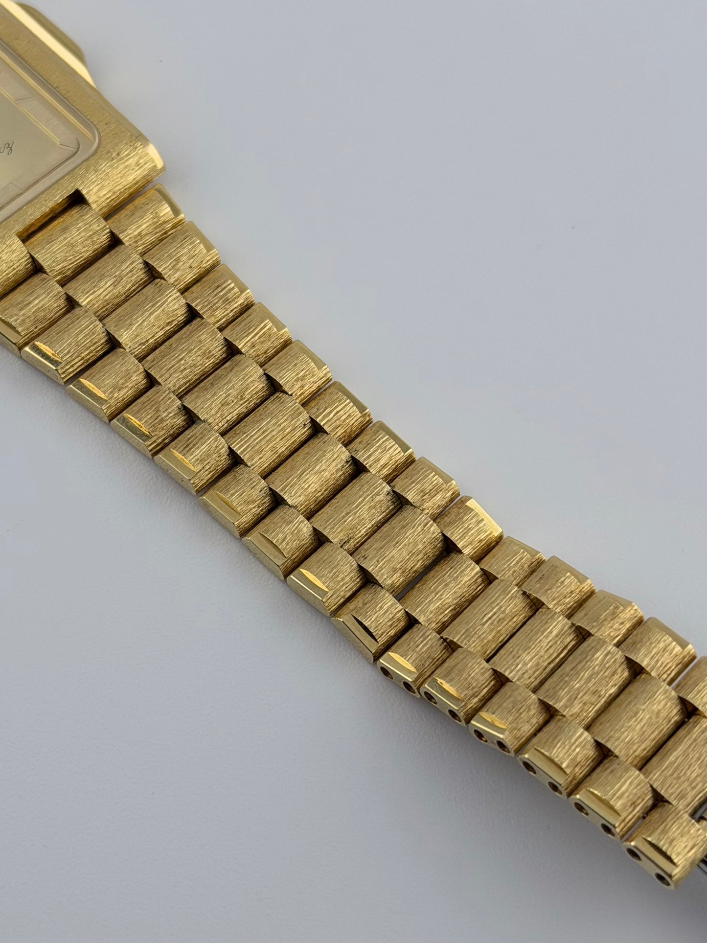 Longines Tank Quartz - MZ5714 - 18ct Gold Plated - Ultra Rare NOS