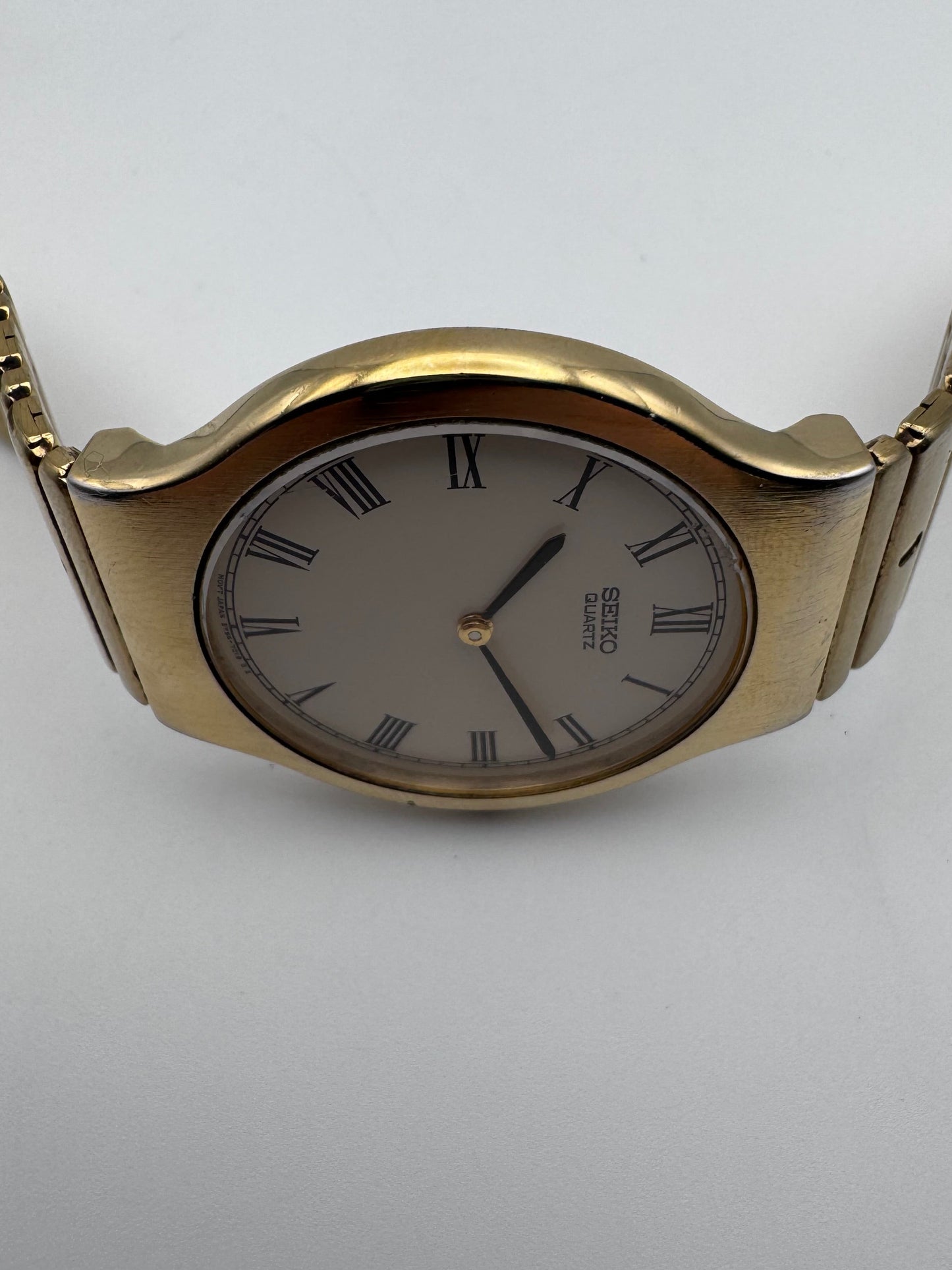 Seiko Quartz Date Dress Watch - 5Y94-7010