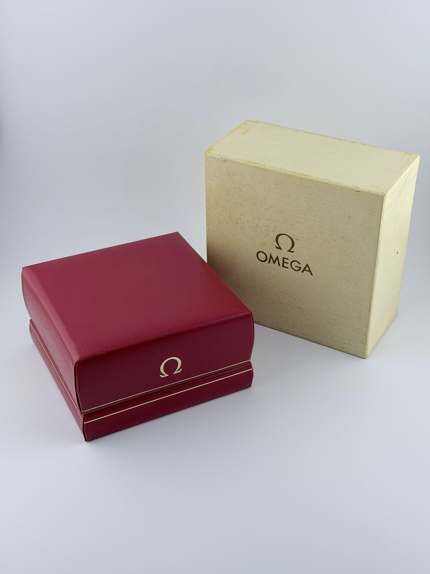 Omega Geneve Manual Wind 131.019 - Complete Set! - Box, Wallet, Papers