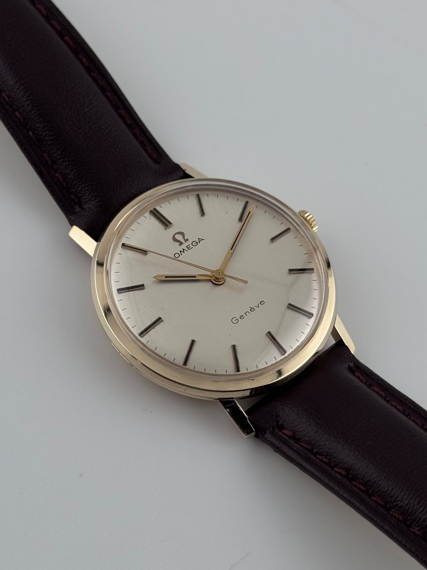 Omega Geneve Manual Wind 9ct Gold - 131.5016 - Original Box and Papers