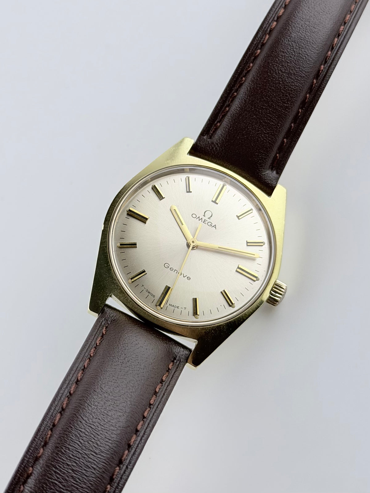 Omega Geneve Manual Wind 135.041 - Box and Papers