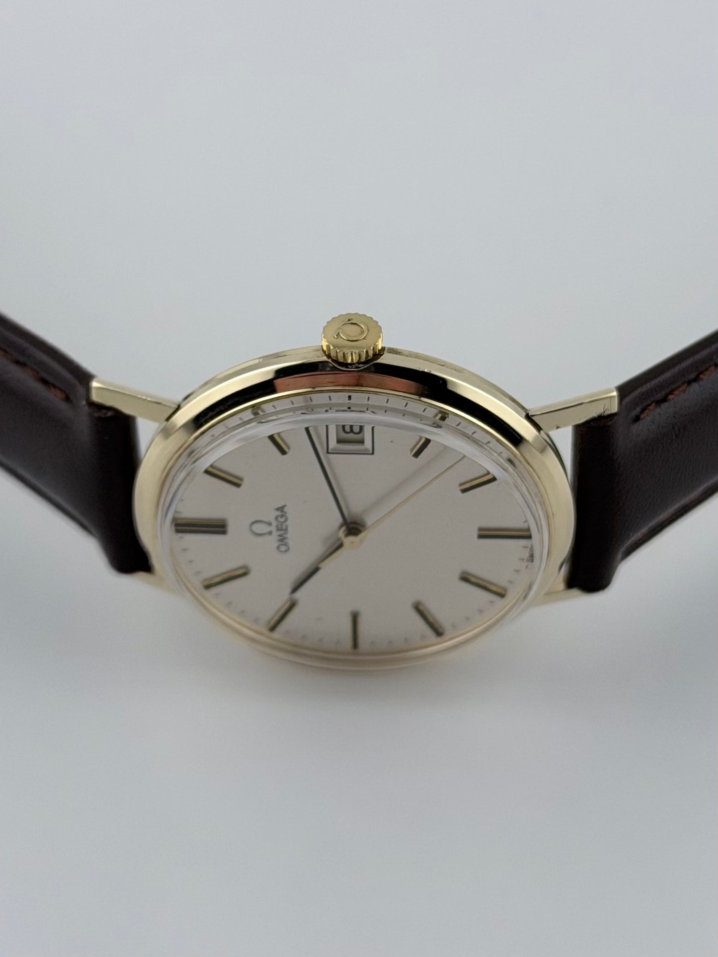 Omega Geneve Manual Wind 9ct Gold - 132.5017 - Original Box and Papers