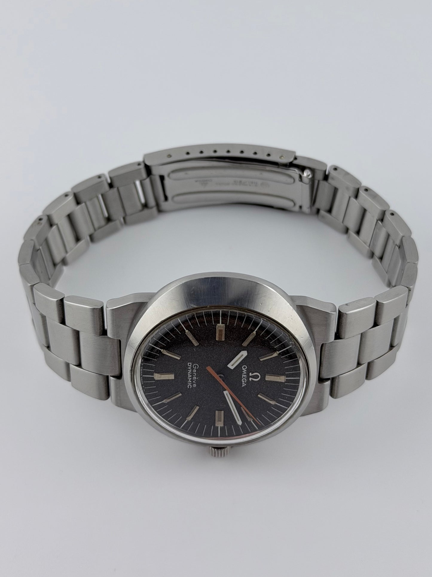 Omega Geneve Dynamic Manual Wind 135.033