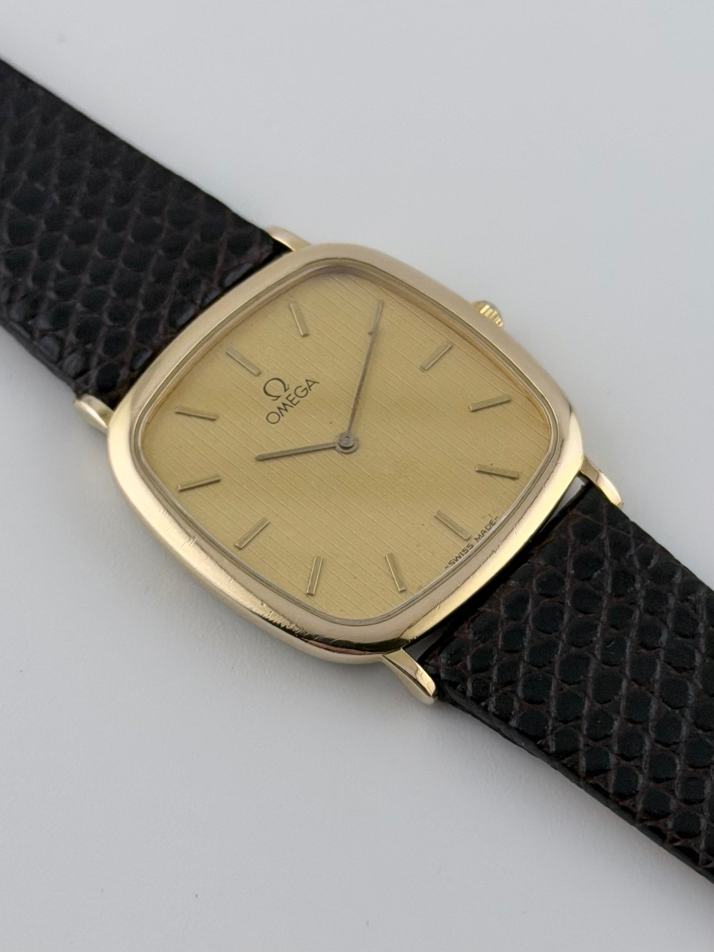 Omega De Ville Tank Quartz - 195.0077.2 - Tapestry Dial