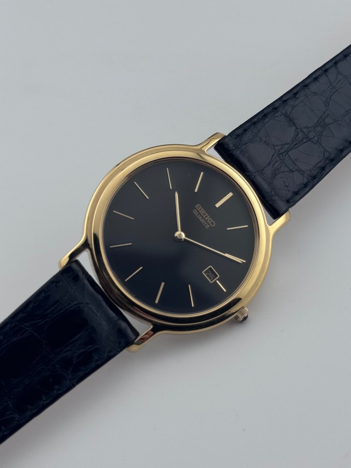 Seiko Quartz - 5E29-8A00