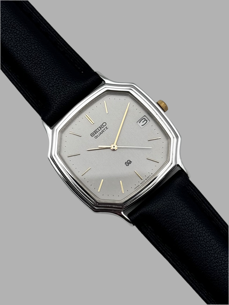 時計 80s SEIKO QUARTZ cushion square silver 9ABF3BEE-CDF6-487C-8AF2-