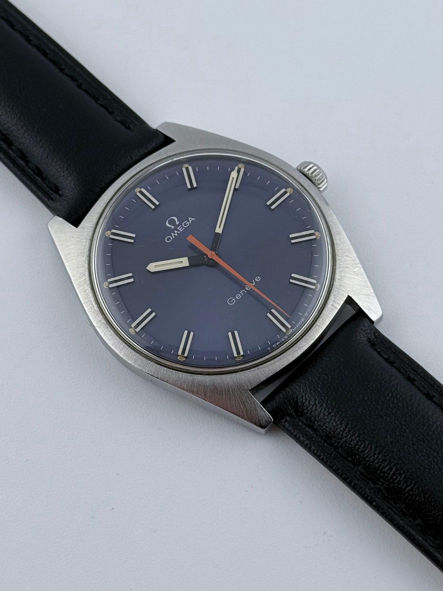 Omega Geneve Date Manual Wind 135.041