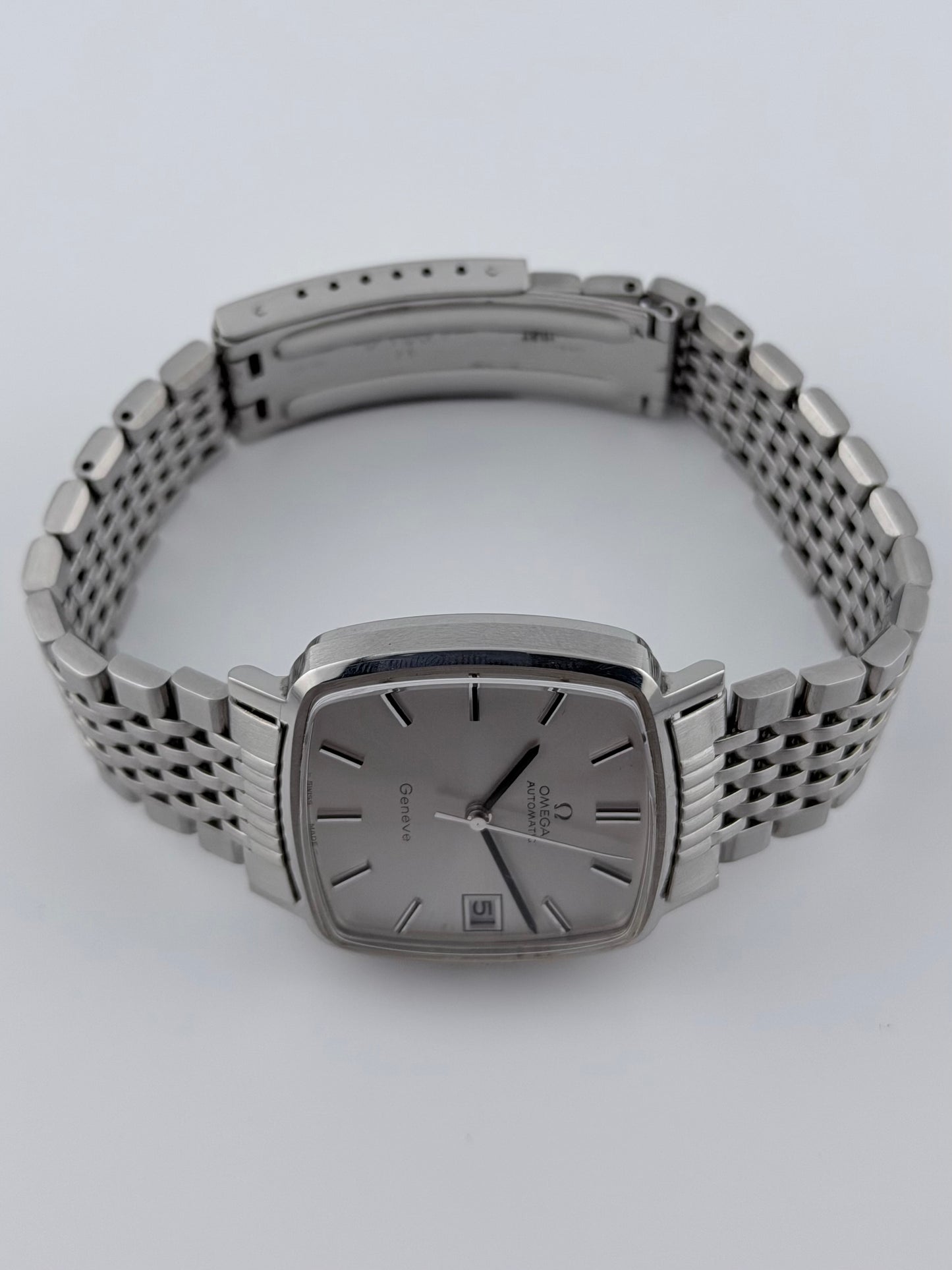Omega Geneve Automatic Date 162.0060 - Box and Papers