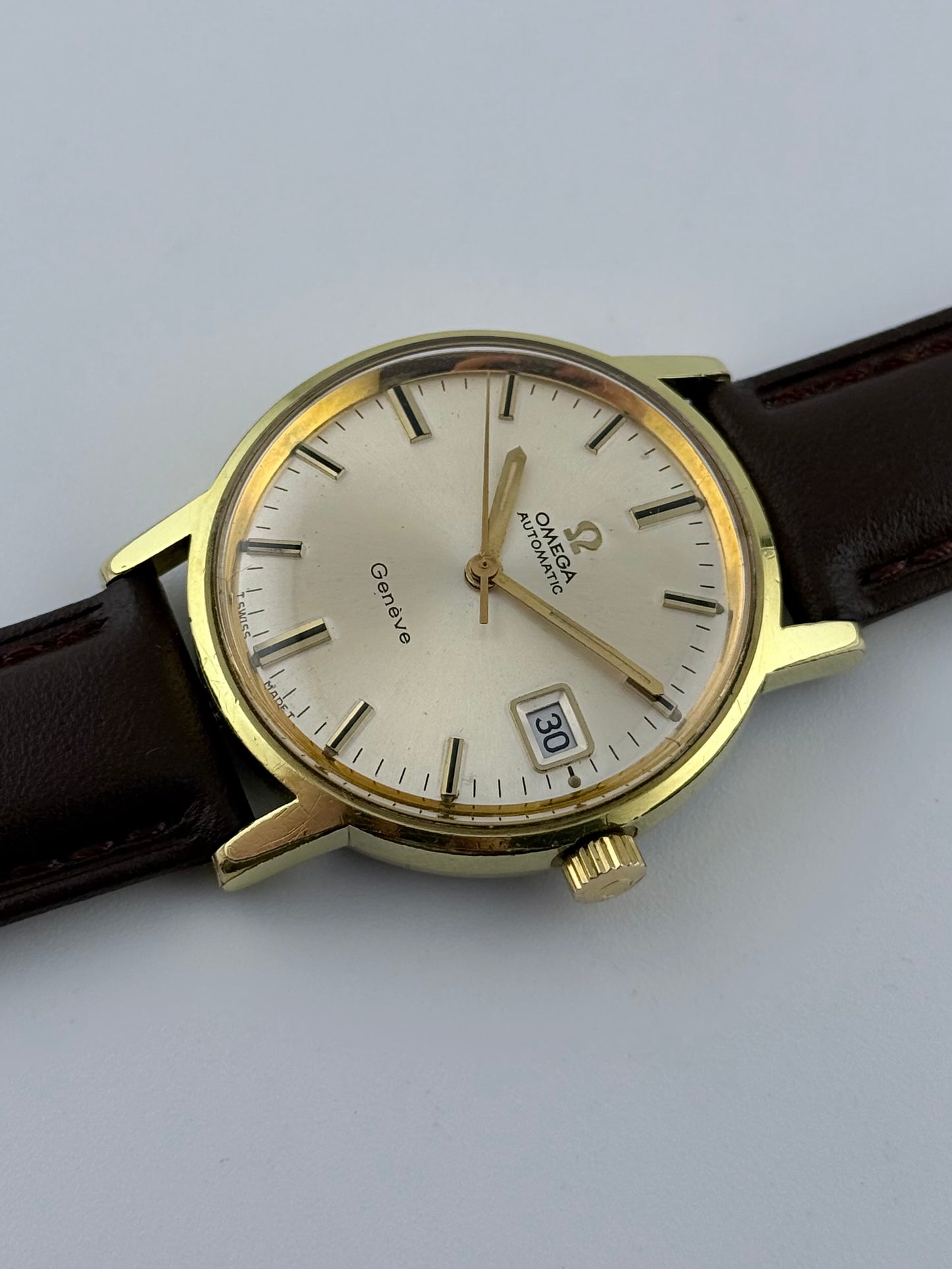 Omega Geneve Automatic Date 166.070 Sunburst Dial