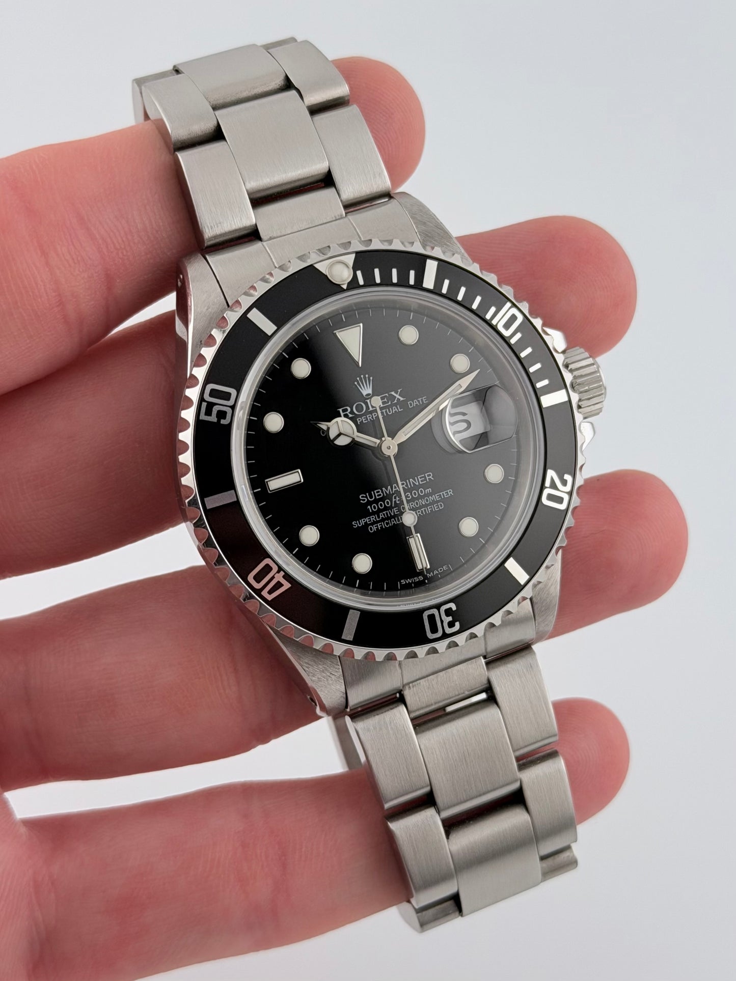 Rolex Oyster Perpetual Submariner Date - 16800 - Original Box and Booklets