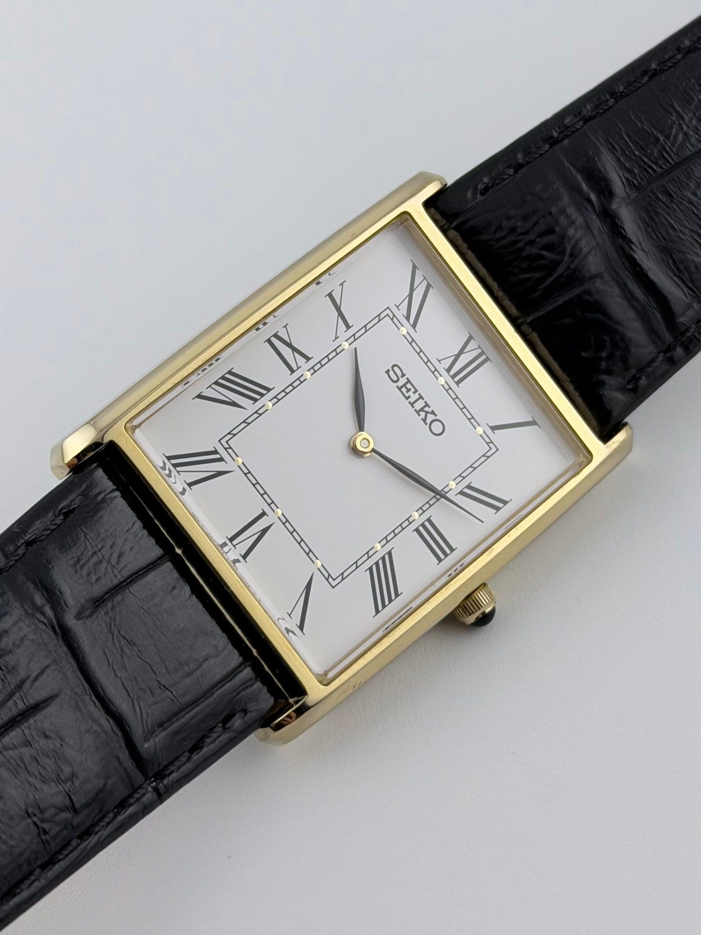 Seiko Tank Quartz 4N30-00G0