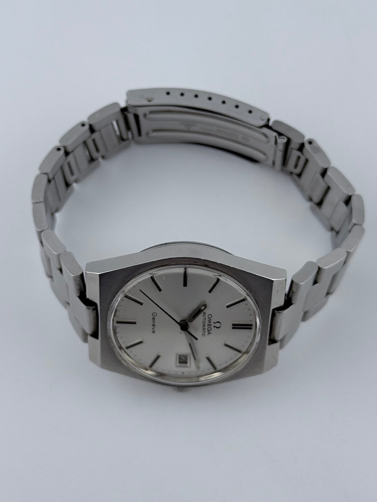 Omega Geneve Automatic Date 166.099