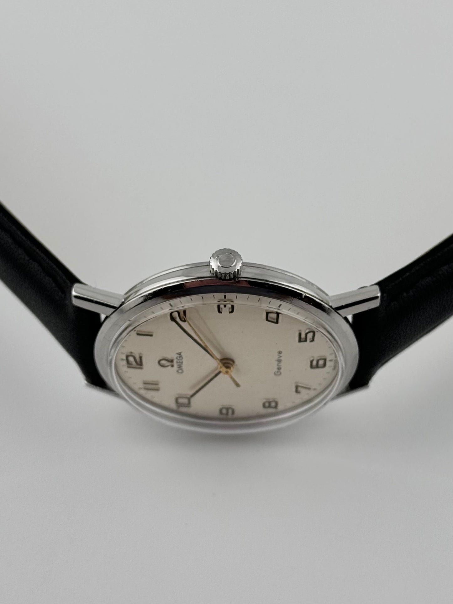 Omega Geneve Manual Wind - Rare Arabic Dial - 131.019