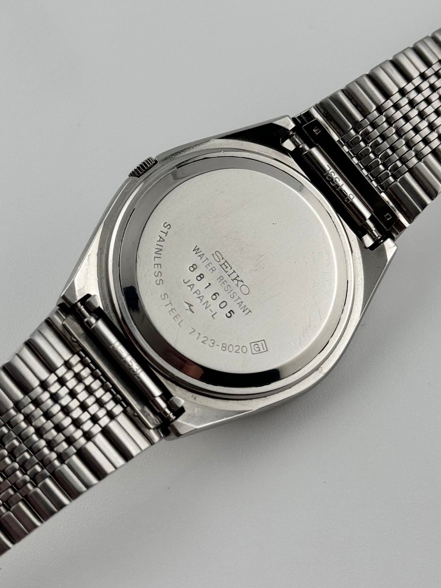 Seiko Type II Quartz - JDM - Gradient Blue - Faceted Crystal