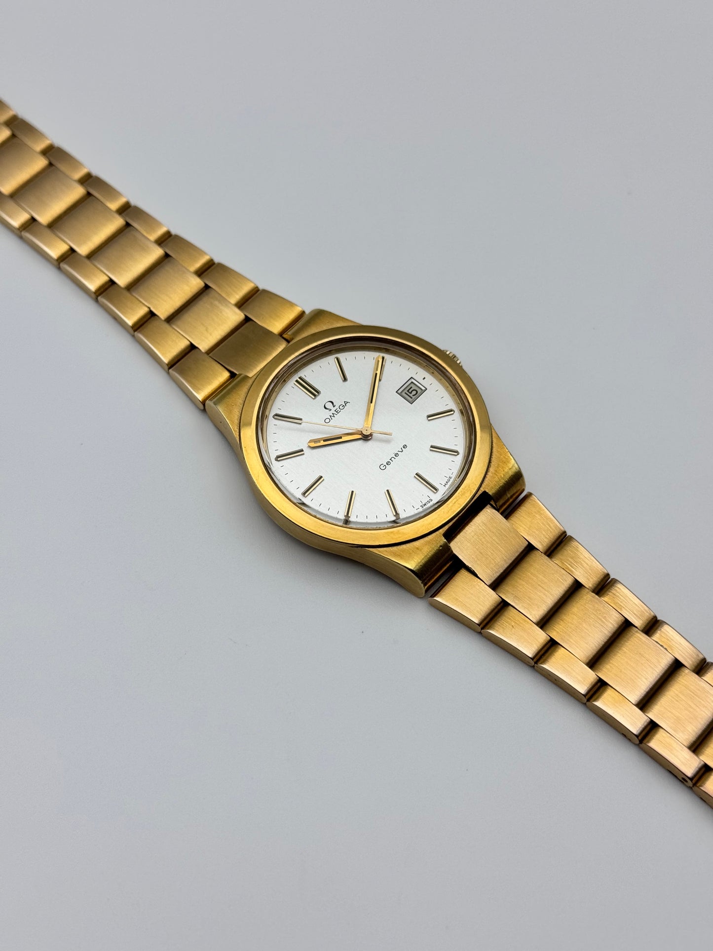 Omega Geneve Manual Wind Date 136.0103
