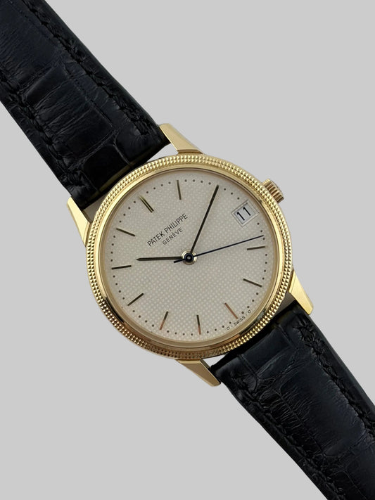 Patek Philippe Calatrava Automatic Date - First Series of the 3802 production run - Solid 18ct Gold