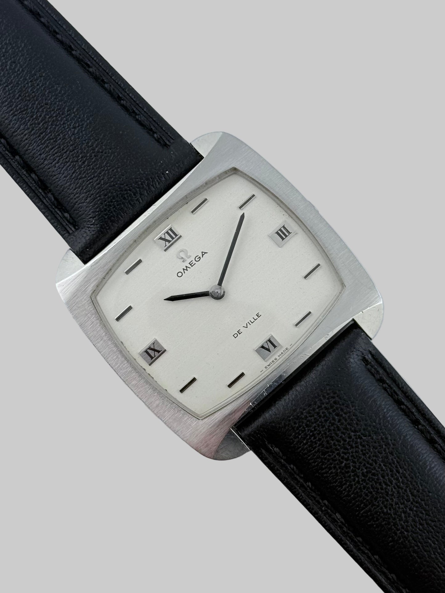 Omega De Ville Manual Wind Rare TV Dial - 111.100