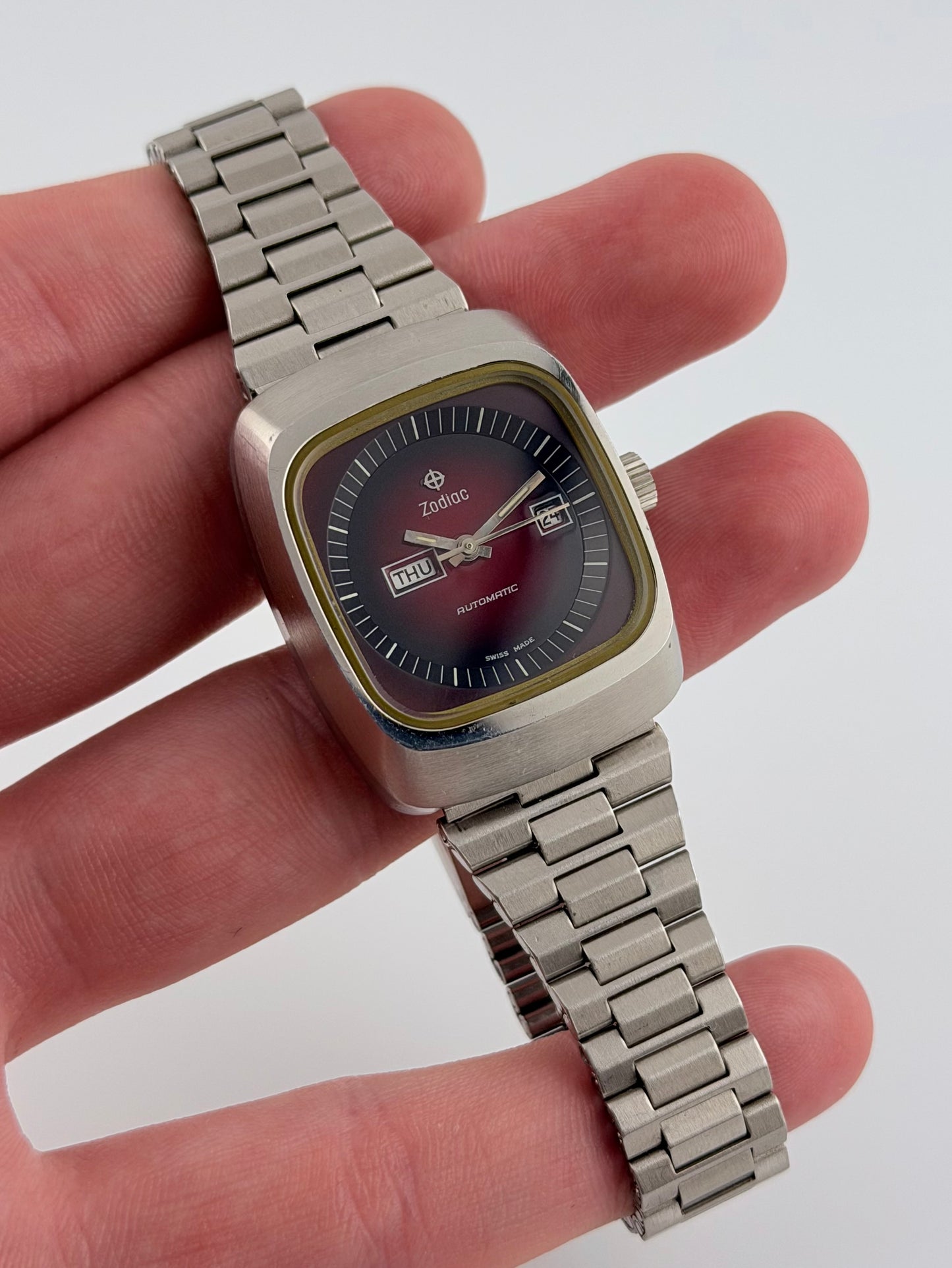 Zodiac Automatic Day-Date 352 968 - Rare red dial - Ladies