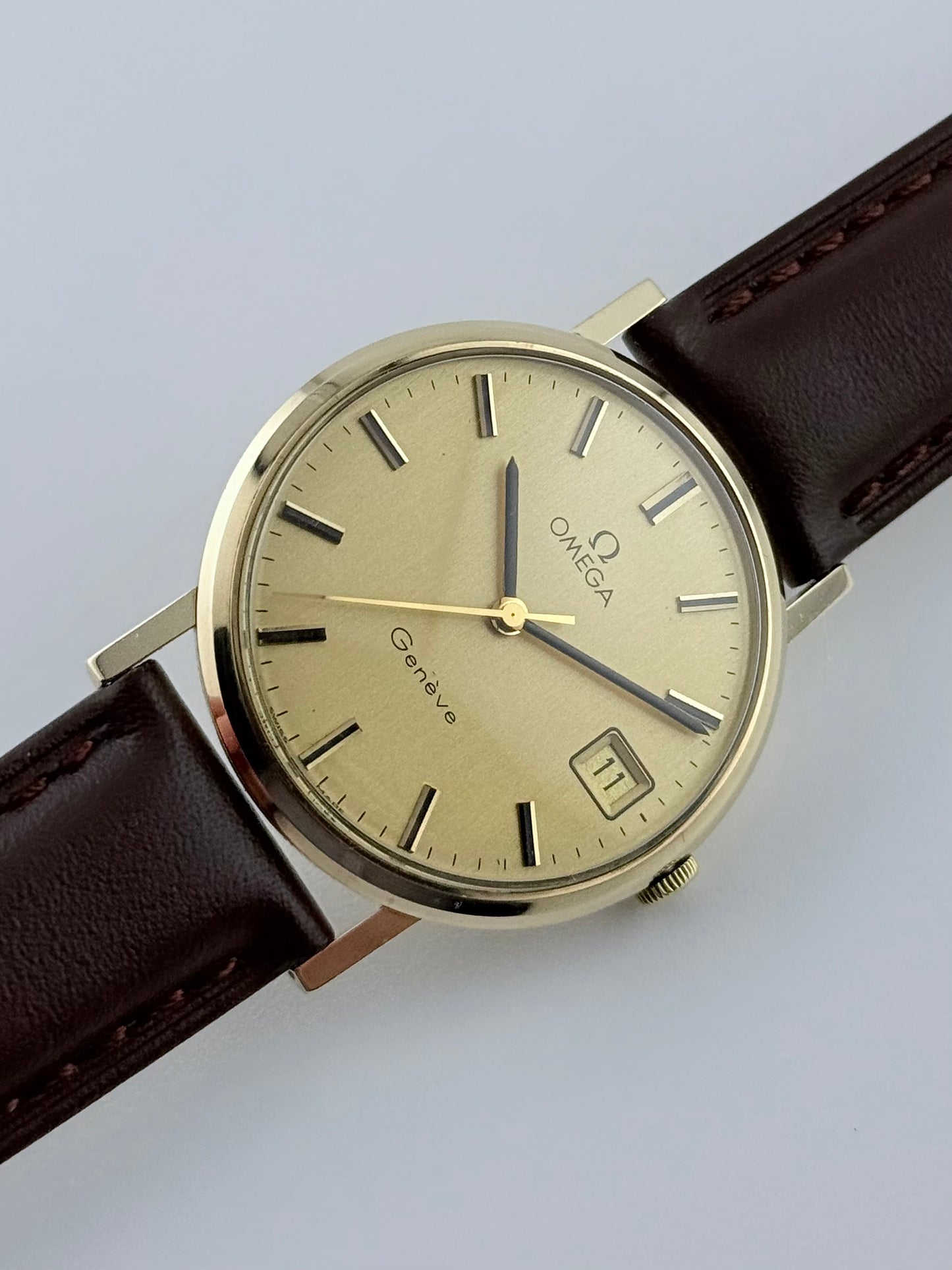 Omega Geneve Manual Wind 9ct Gold - 132.5017 - Original Box and Papers