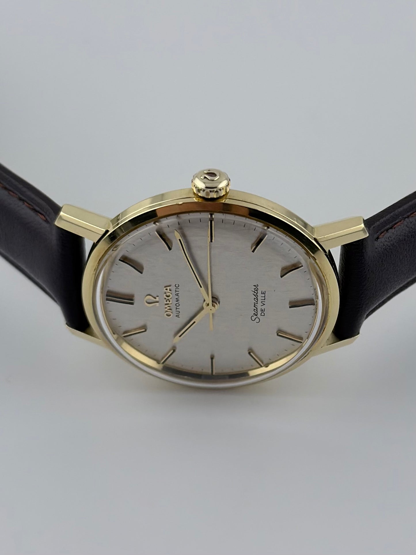 Omega Seamaster De Ville Automatic Fishscale Dial - 18ct Gold - 165.5020 - Box and Papers!