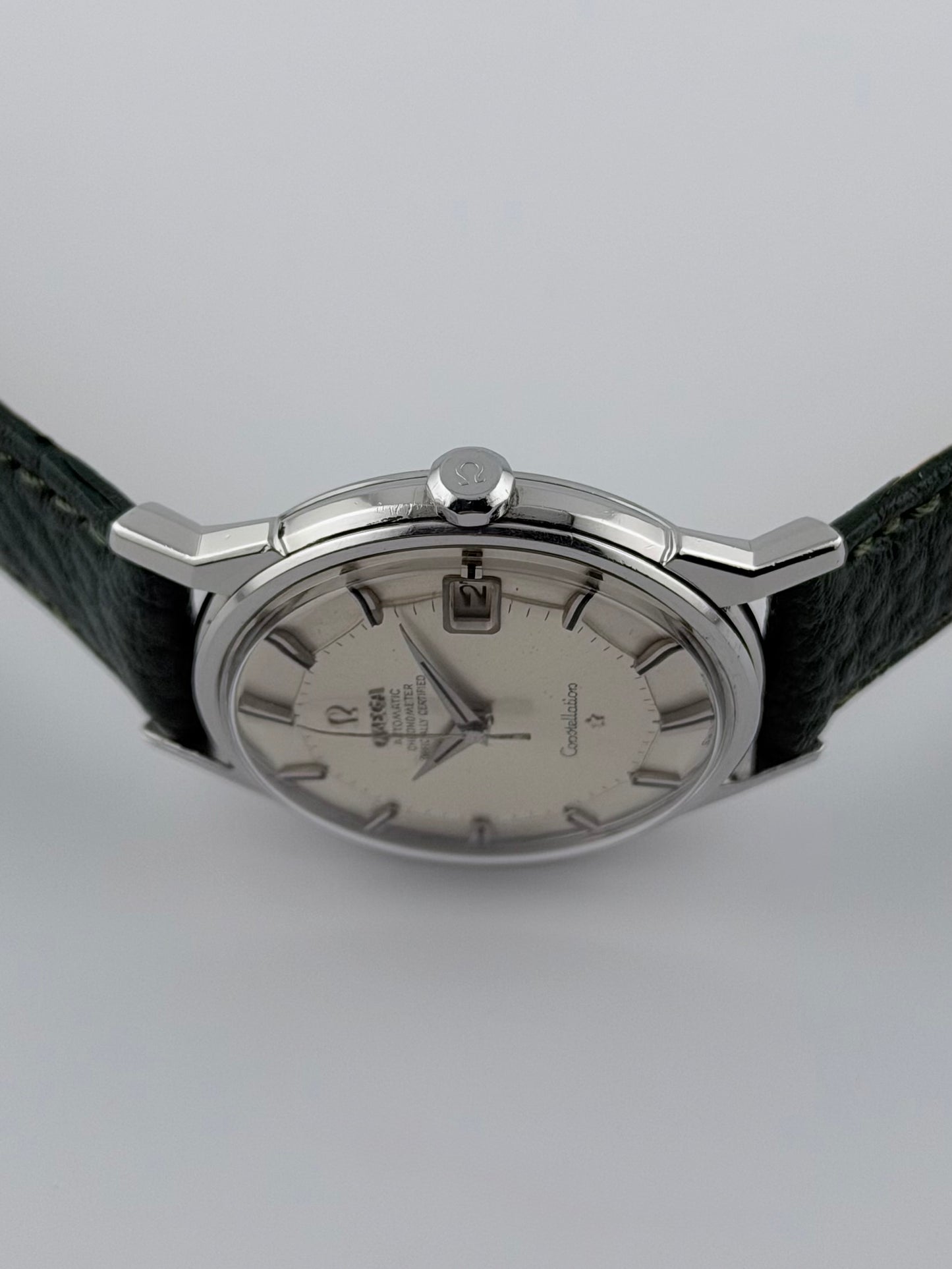 Omega Constellation Chronometer Automatic Date Pie Pan 168.005 - Dog Leg Lugs