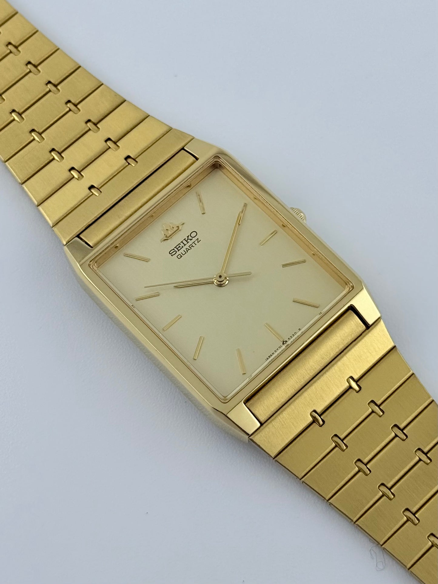 Seiko Tank Quartz 5Y31-5040