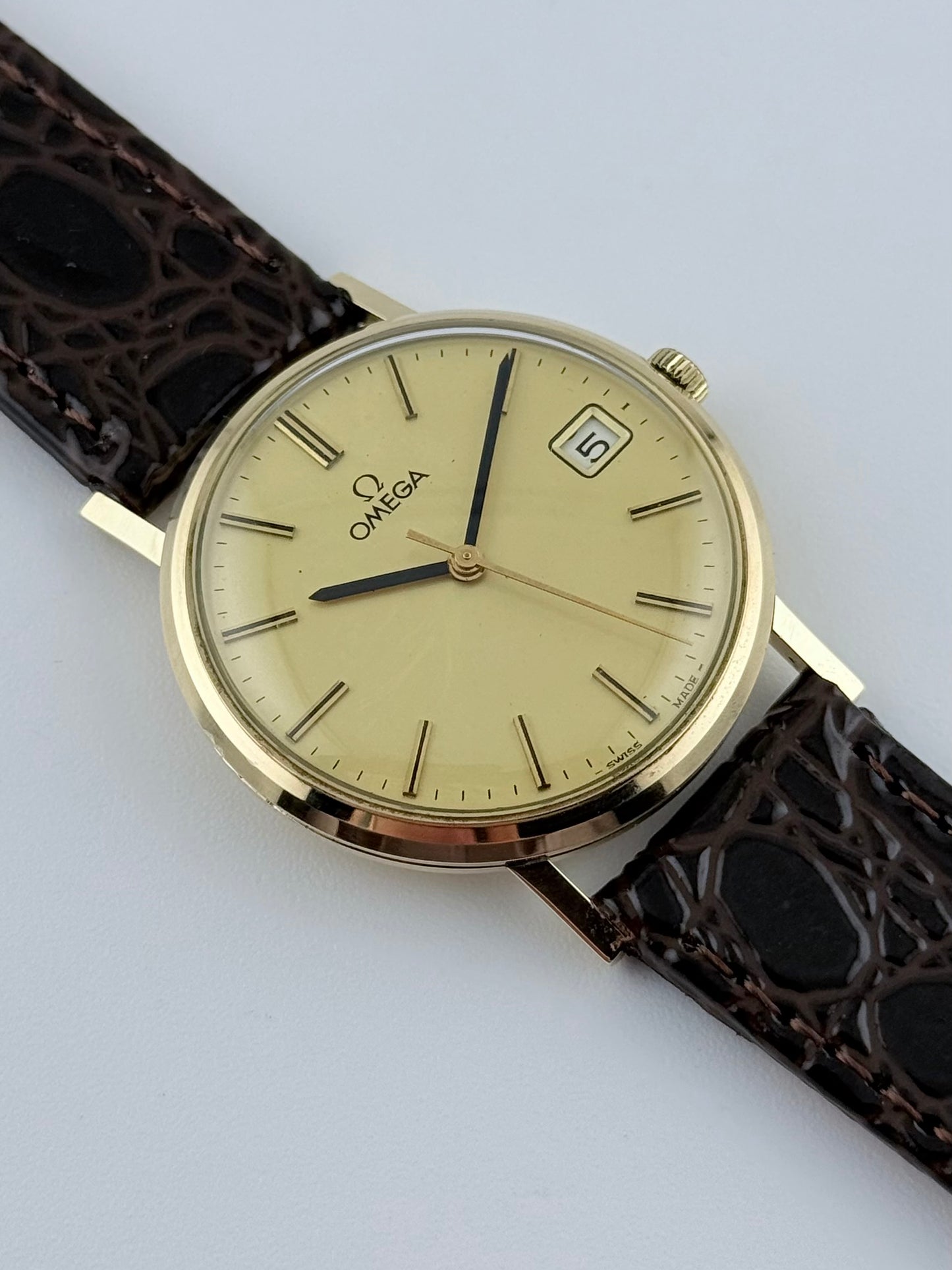 Omega Geneve Manual Wind 9ct Gold 132.5017