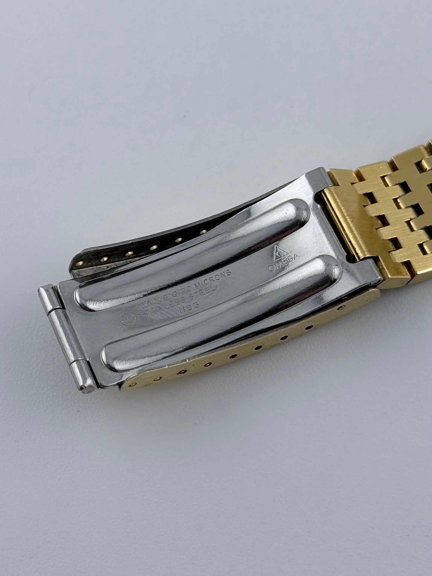 Omega Automatic Date 166.0202